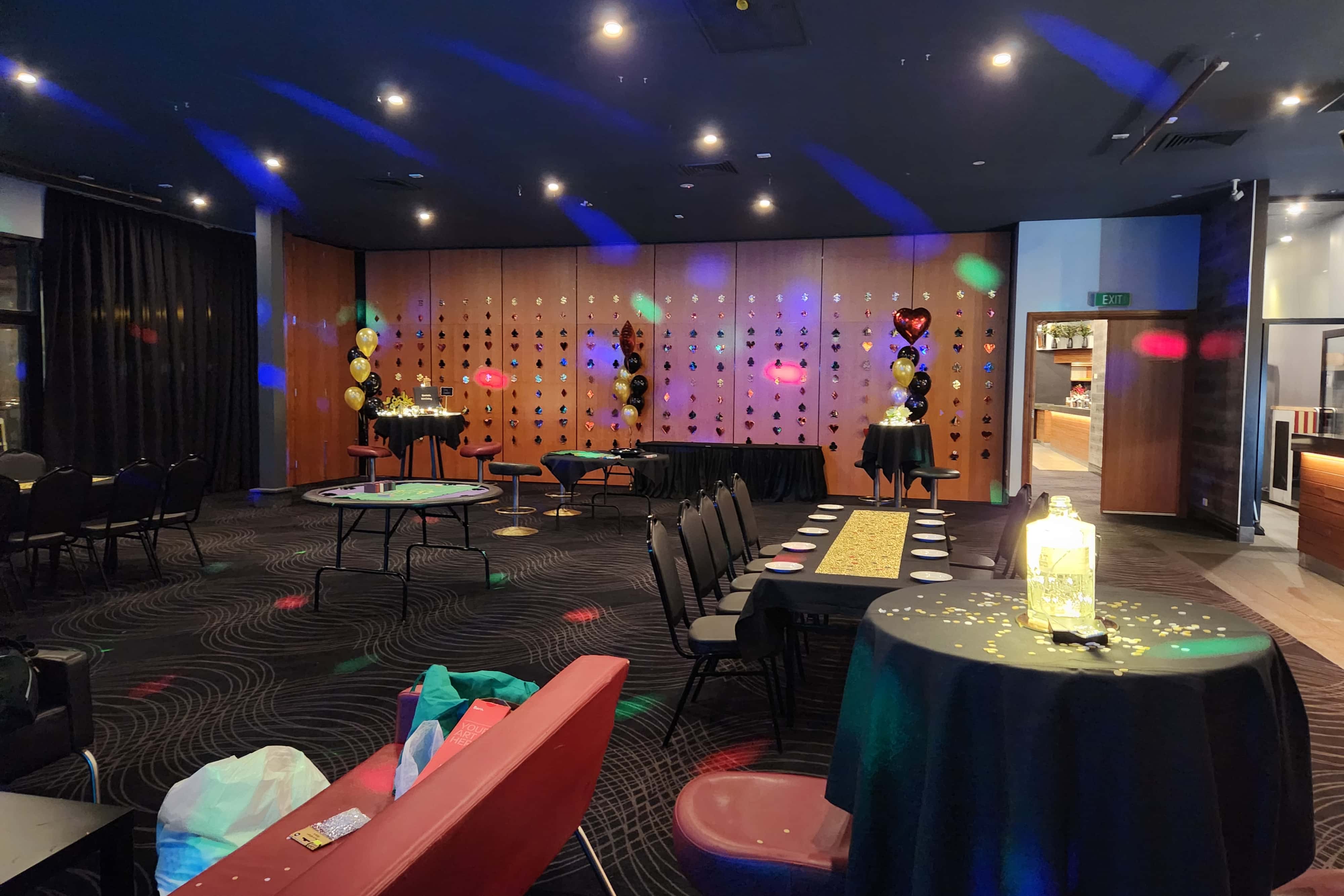 Longitude Room / Victory Room 12