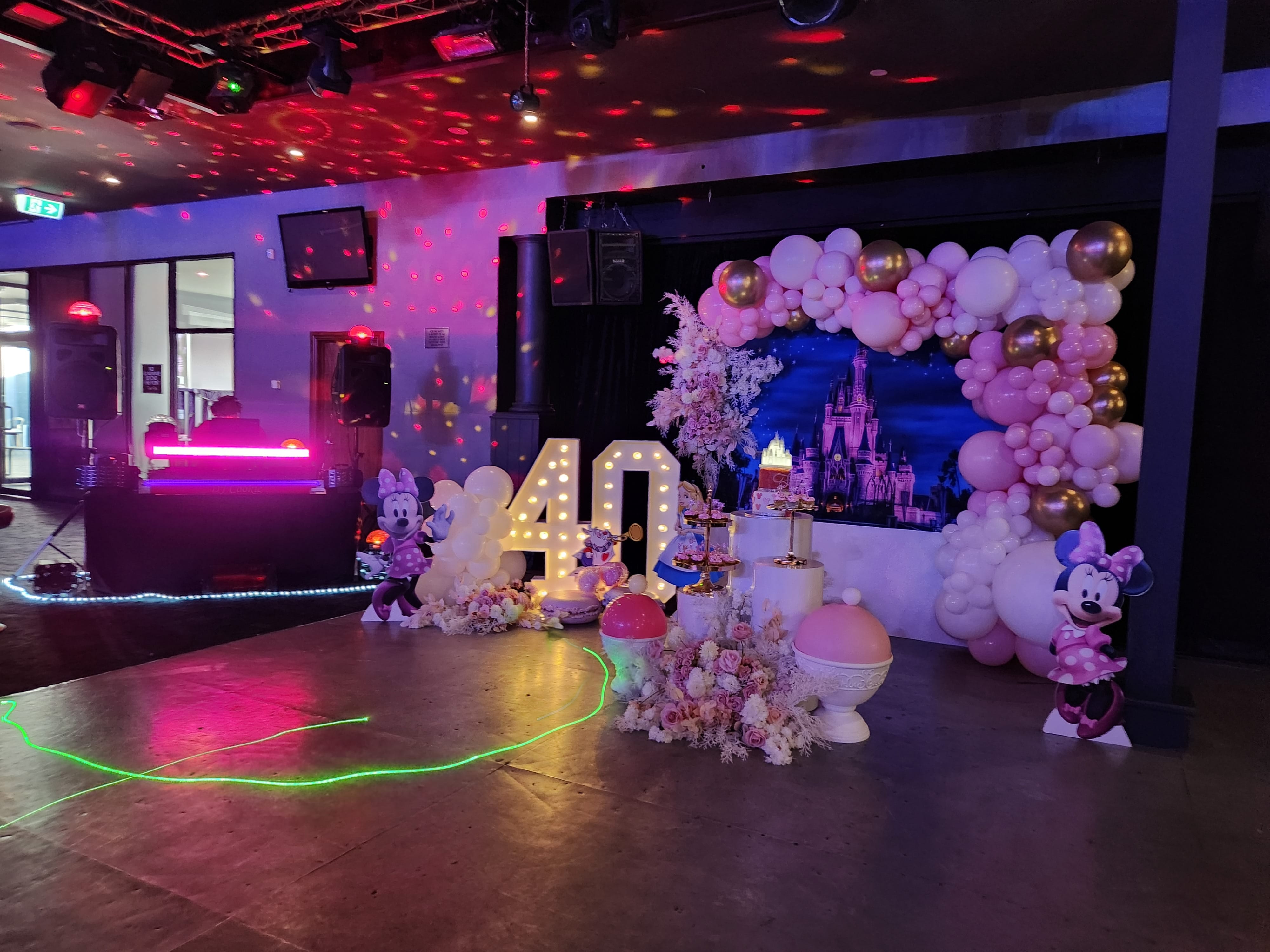 Longitude Room / Victory Room 1