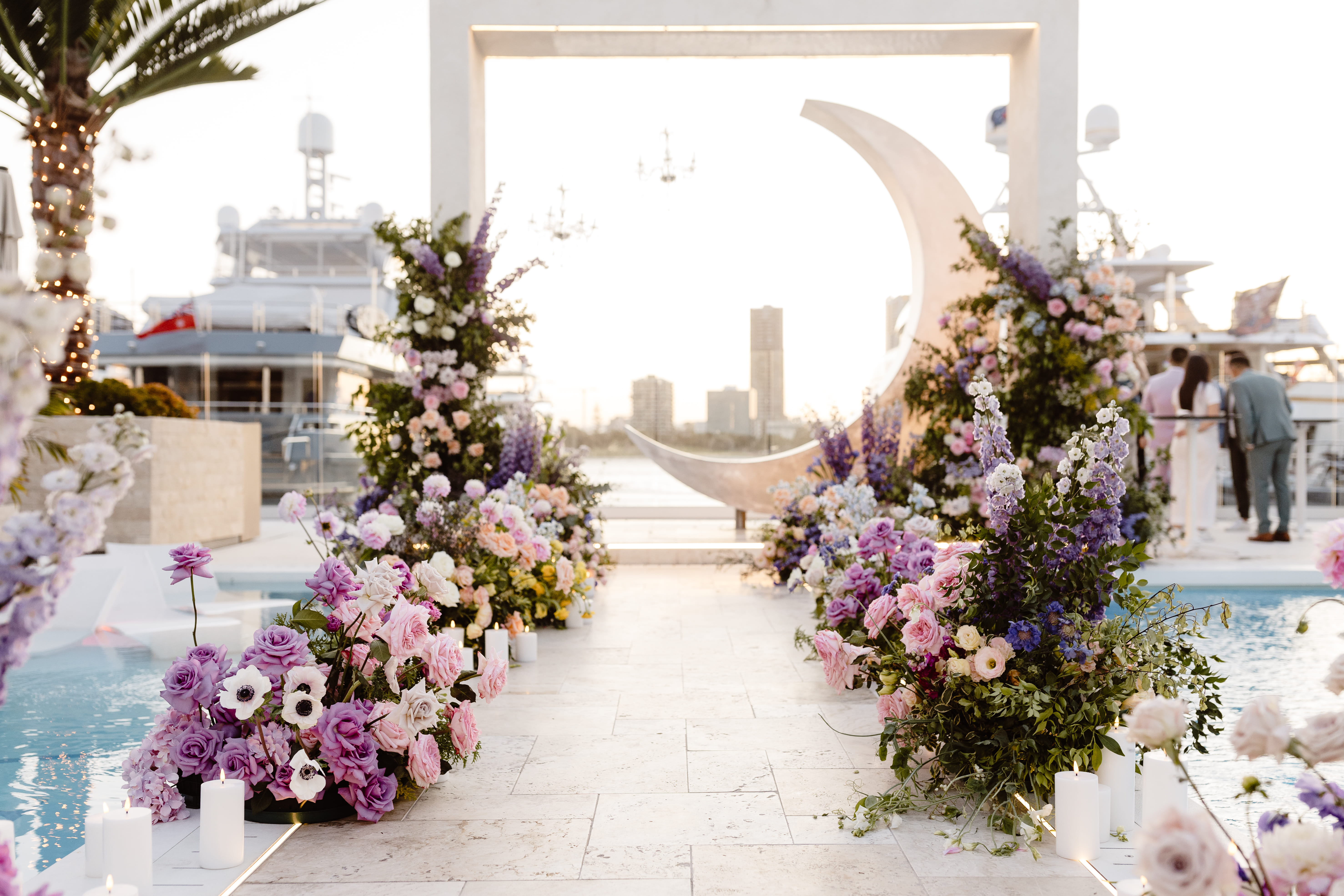 La Luna Beach Club (Pool) 17