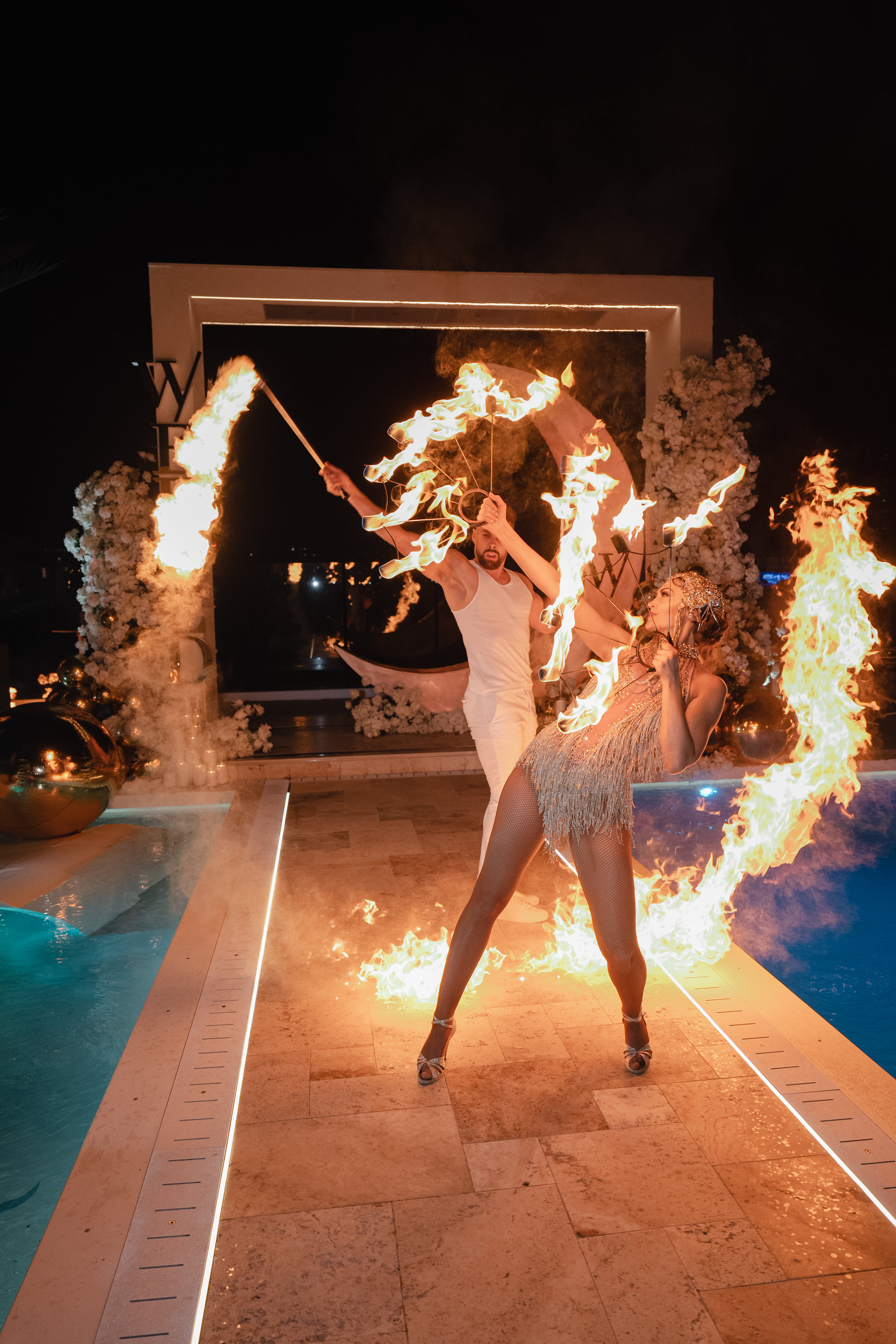 La Luna Beach Club (Pool) 9