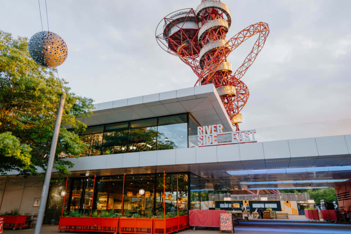 The Bar & Terrace (Indoor) 4