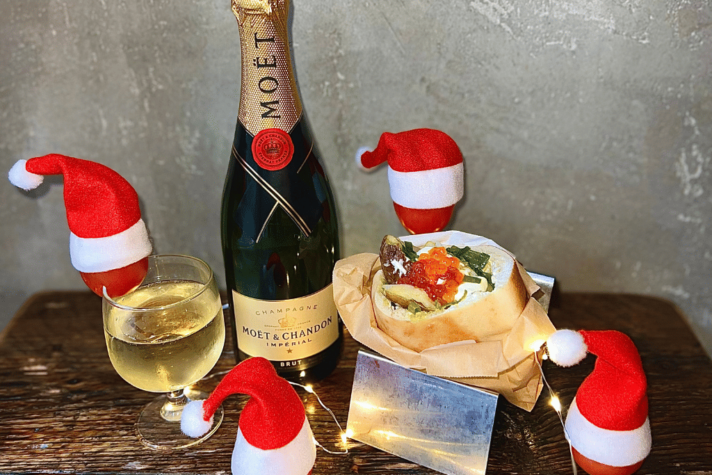 Festive Miznon Soho 3D tour