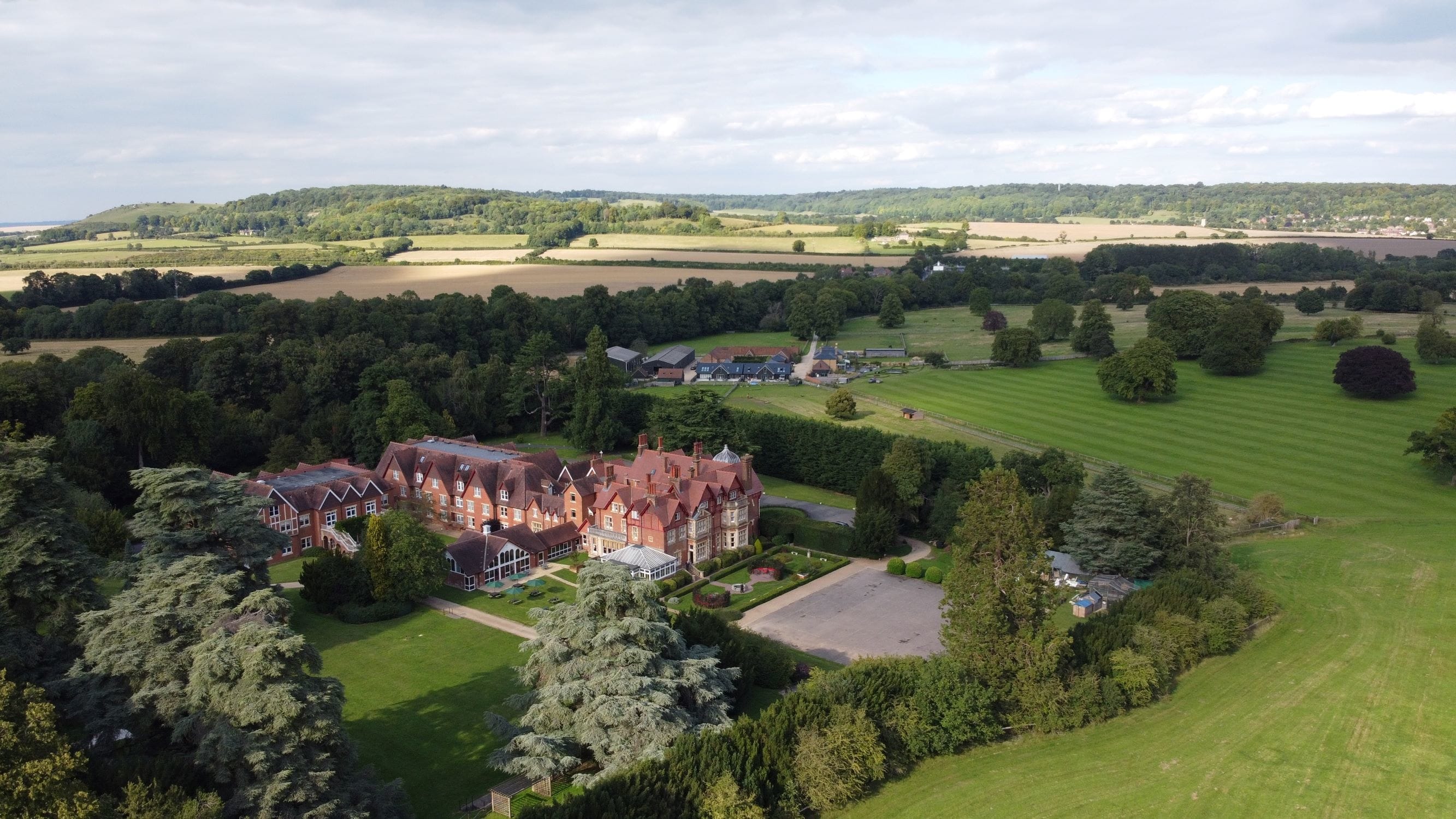 The Rose Garden Grand Suite 0