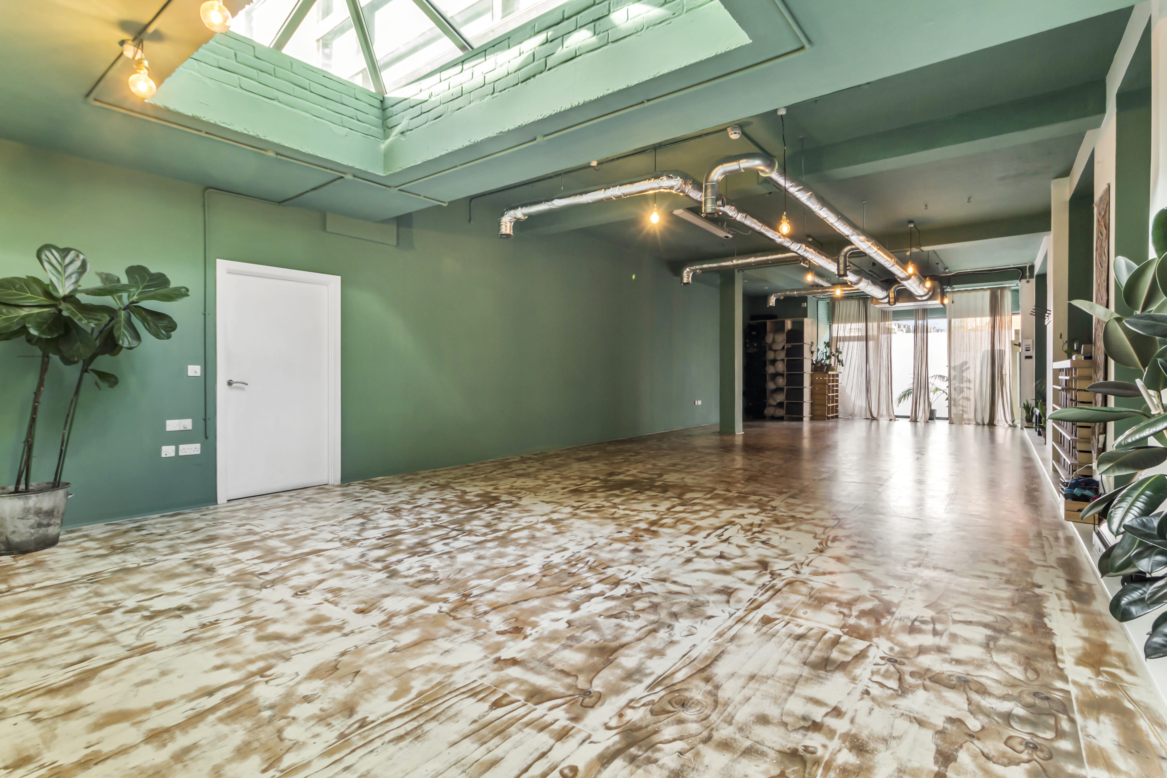 Bright and Open Studio Space in East London 3