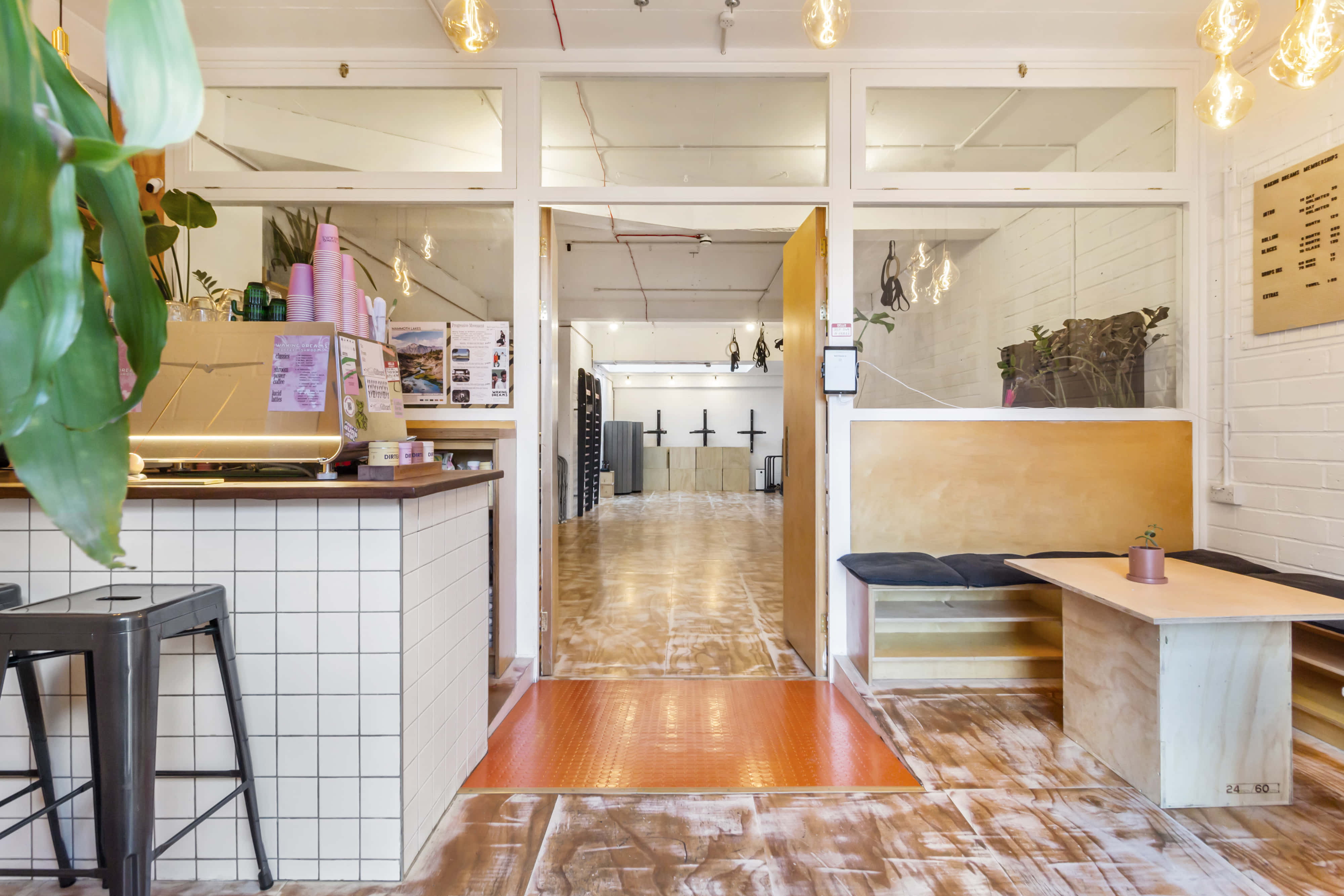 Bright Spacious Strength Studio Space in East London 4