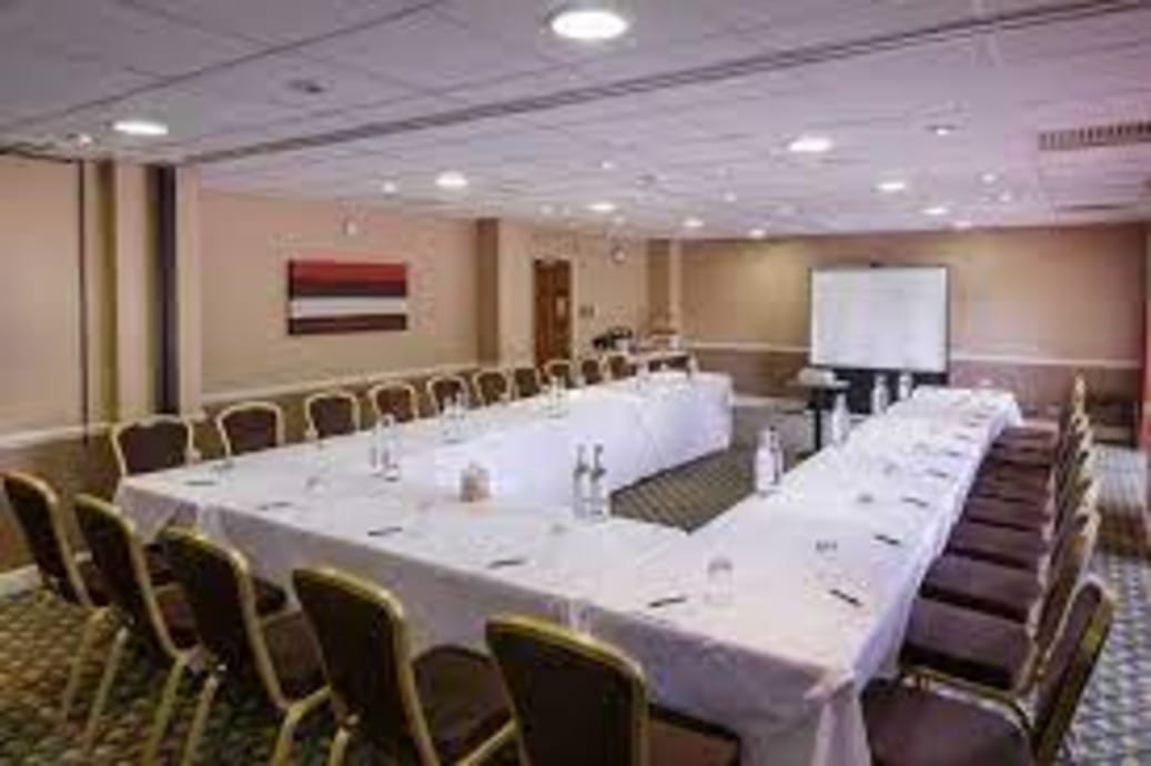 Cromwell Suite 1