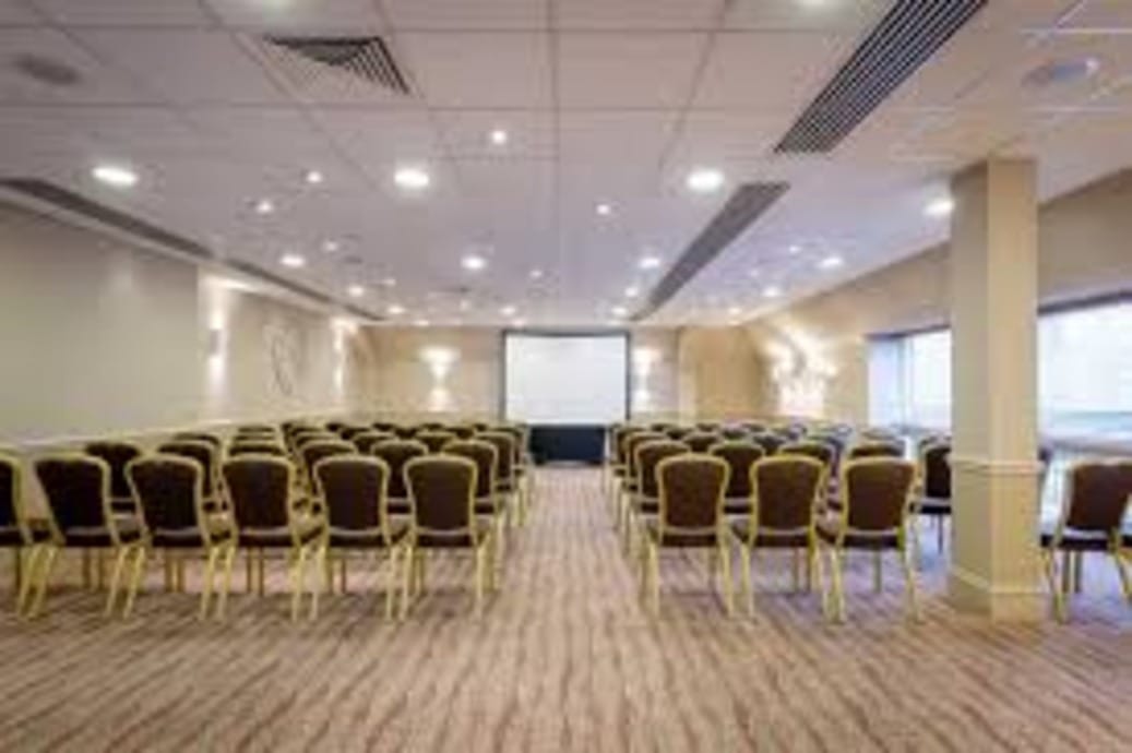 Cromwell Suite 2