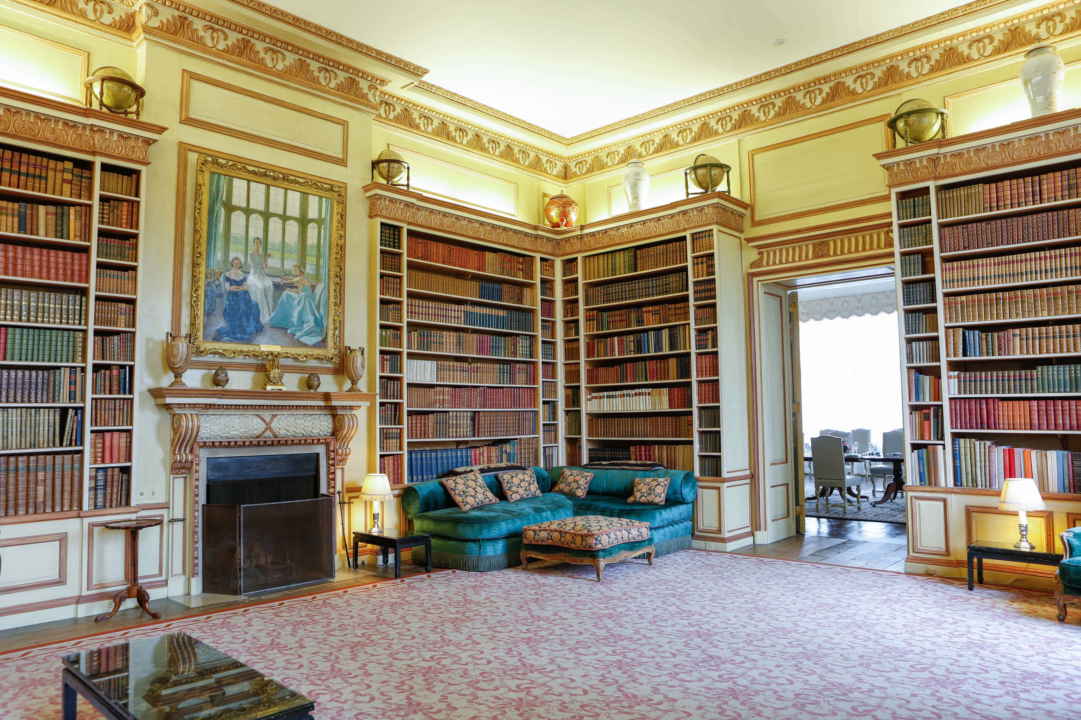 Leeds Castle - Dining Room & Library 3