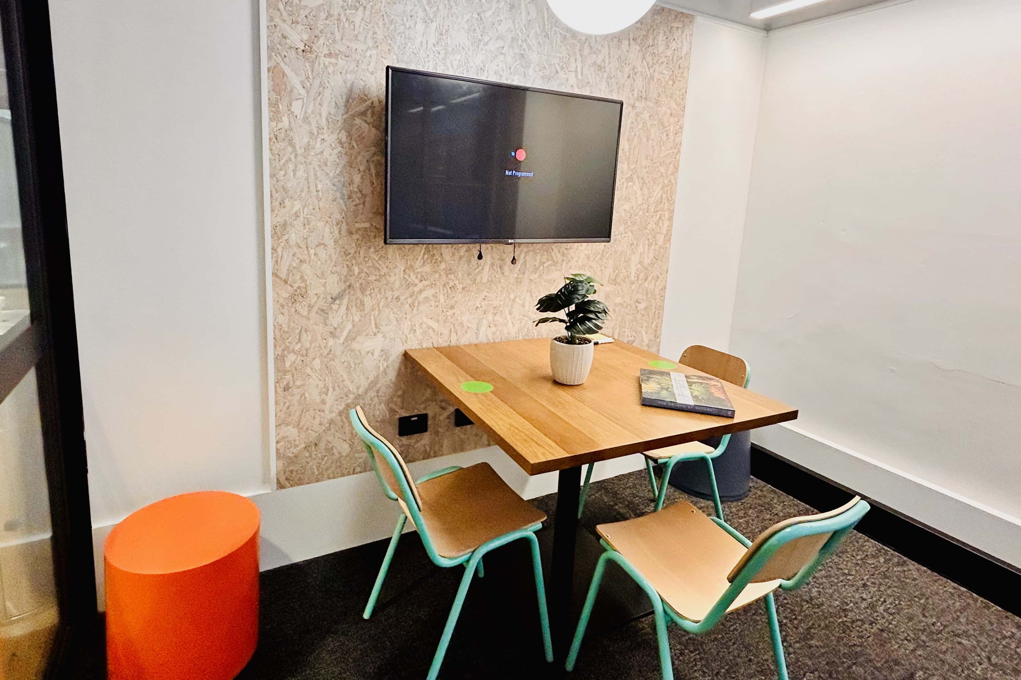 4-Seater Meeting Rooms 0