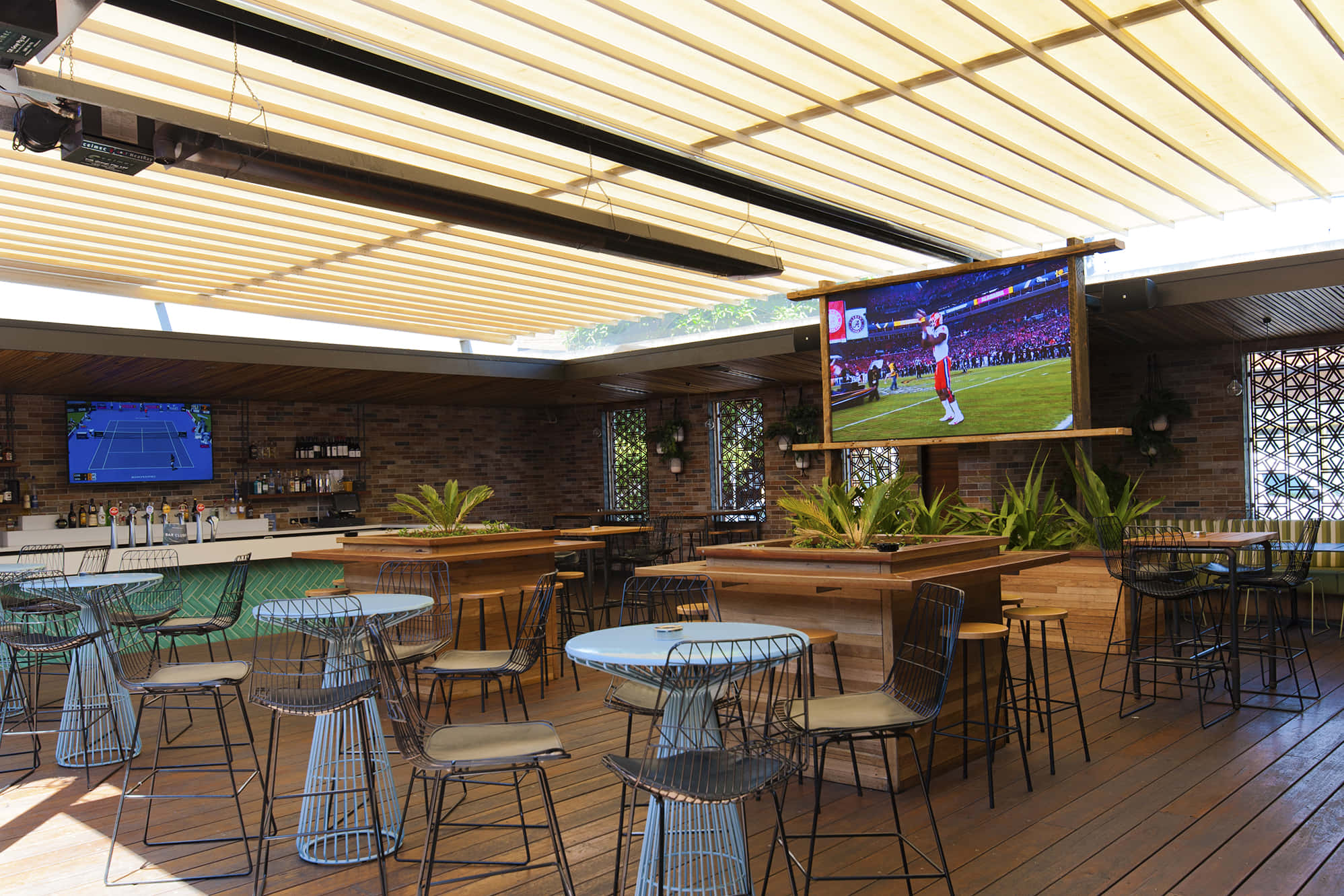 Courtyard - EXCLUSIVE 0