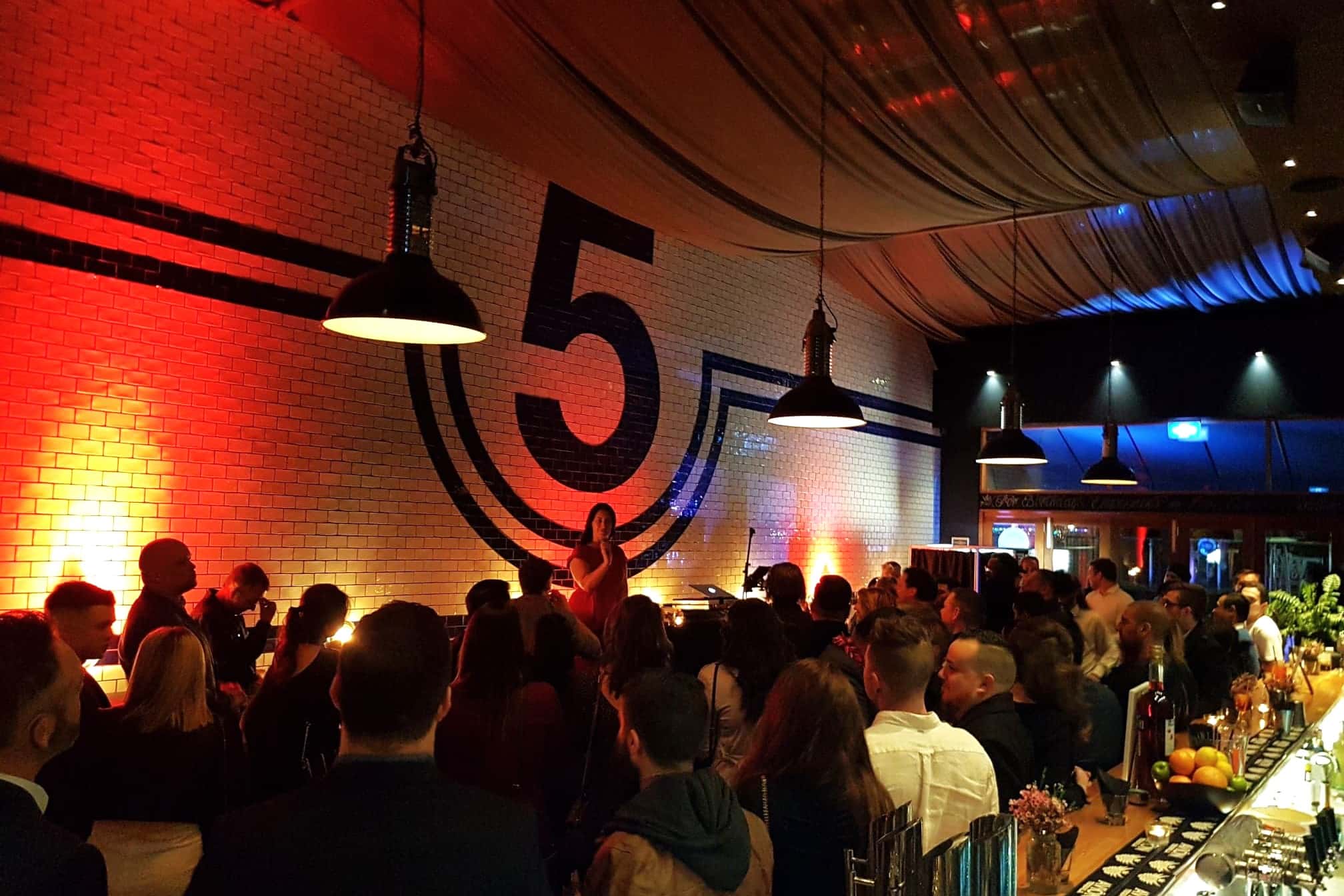 Exclusive Riverside Bar 4