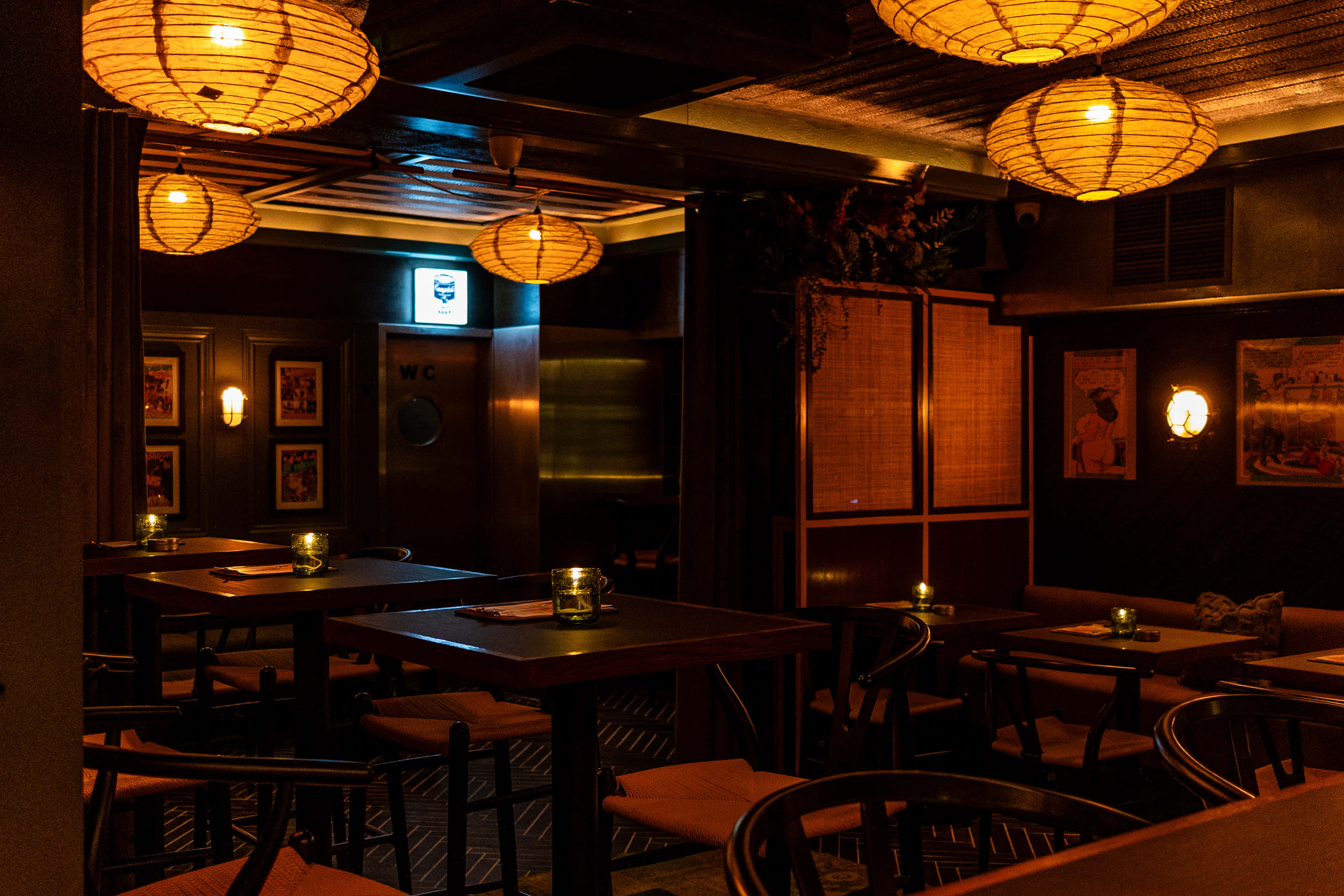 Downstairs private bar 0