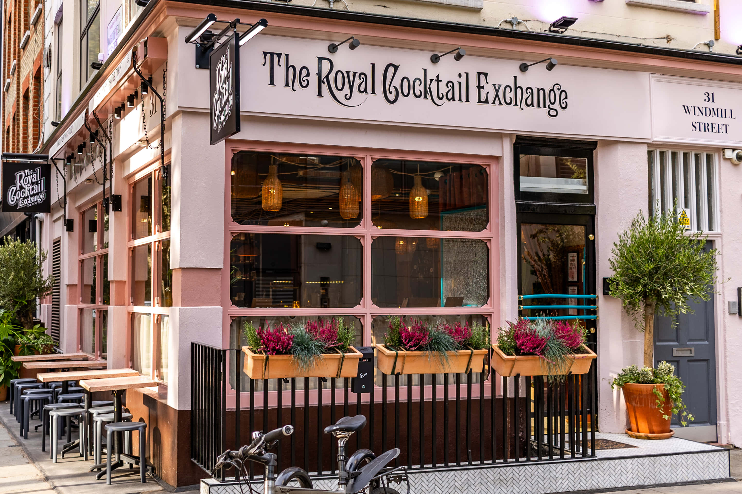 Royal Cocktail Exchange - full venue 0