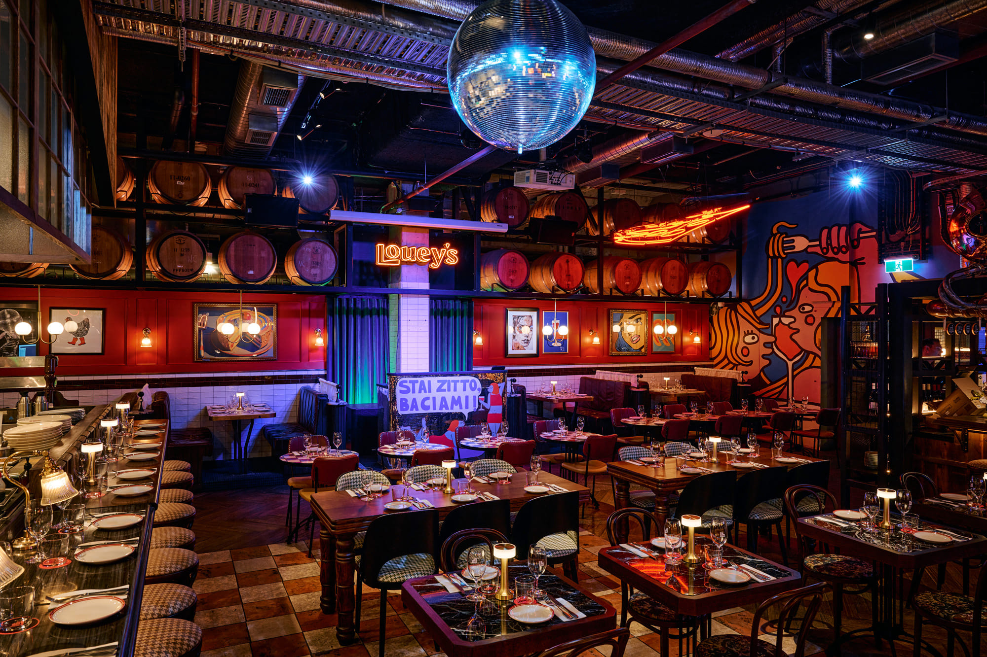 Louey’s Kitchen & Bar 2