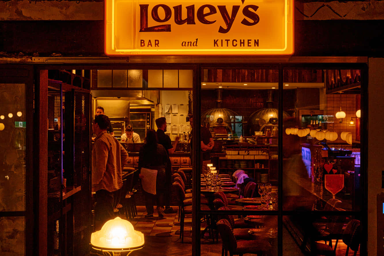 Louey’s Kitchen & Bar 4