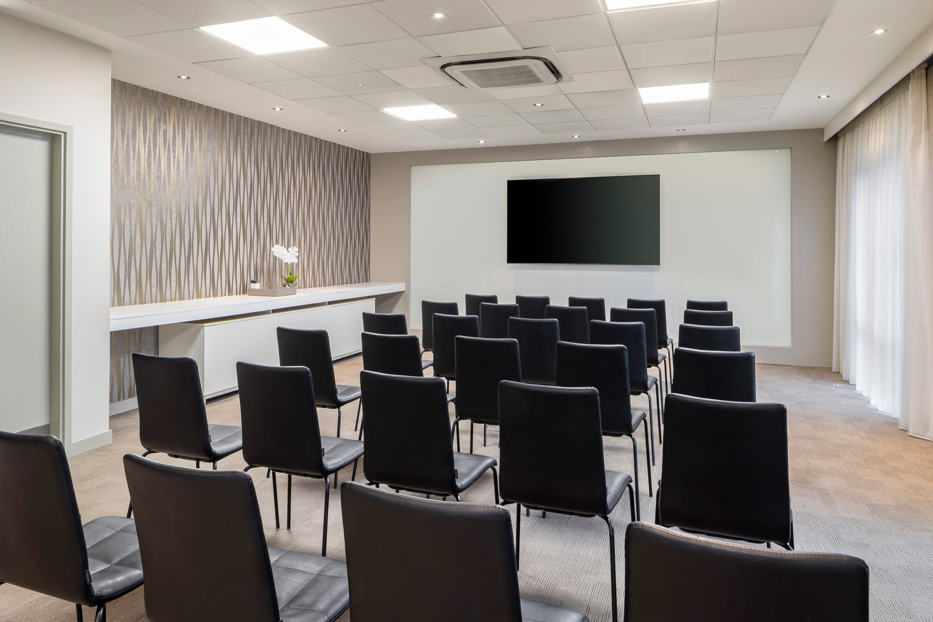 Quayside 1 / 2 / 3 2