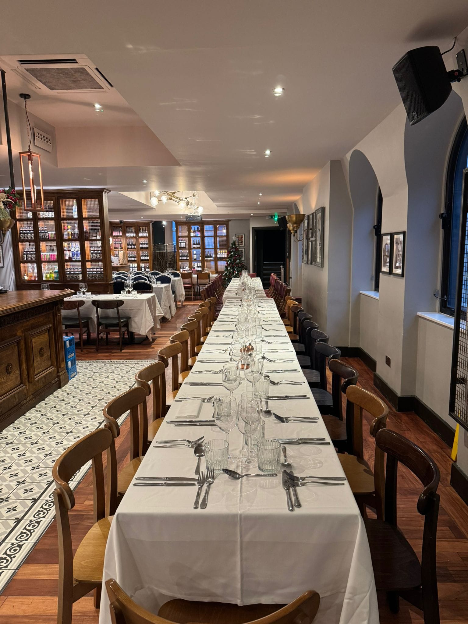 Top Floor Adams Court 3