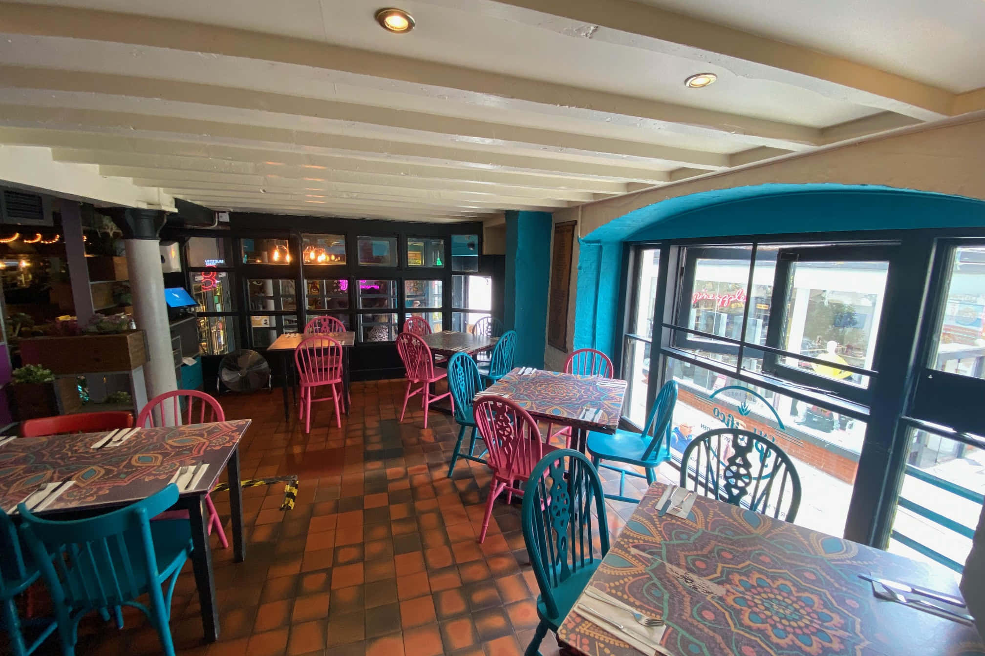 CAFE PACIFICO - PATIO 3