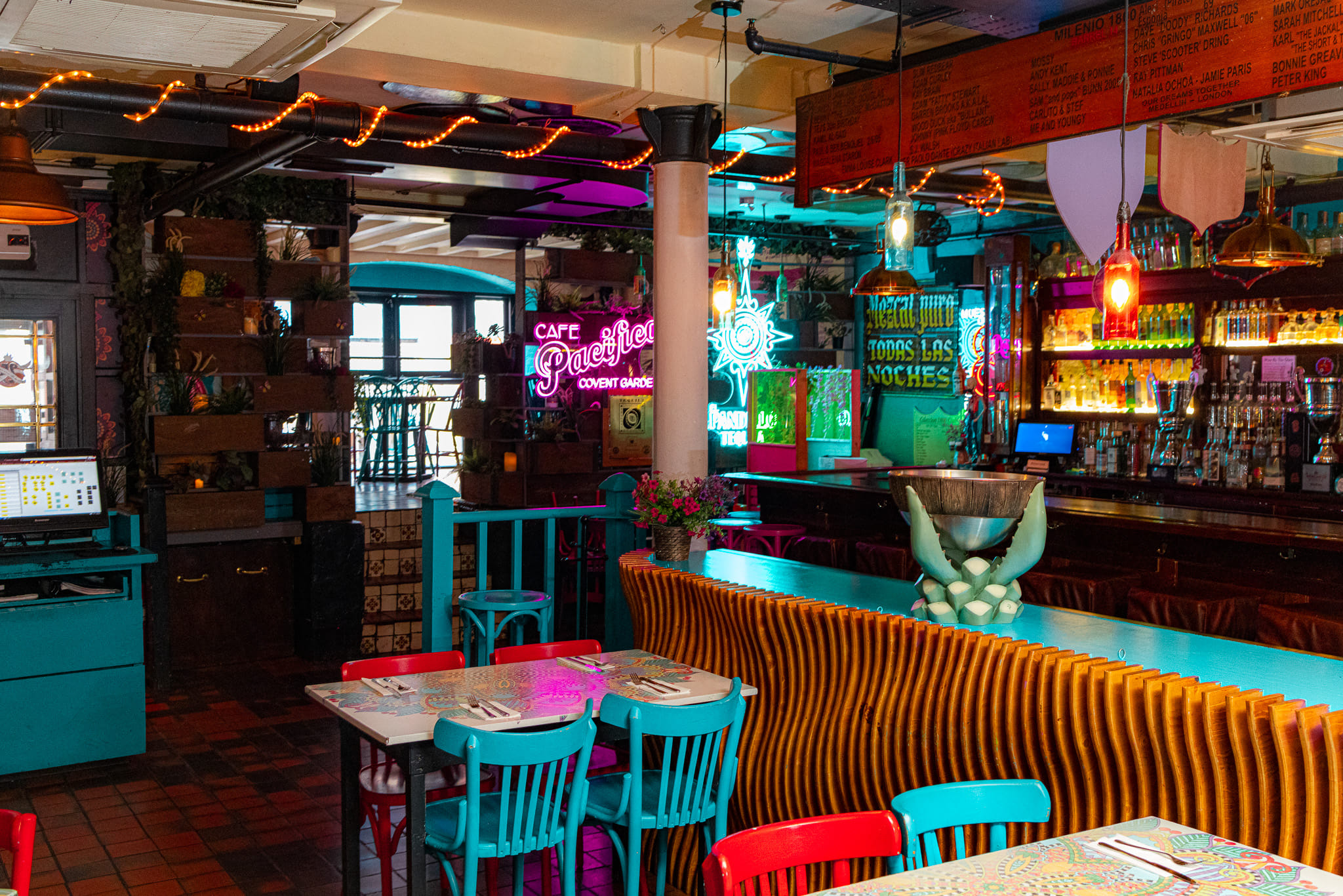 CAFE PACIFICO - MIDDLE 4