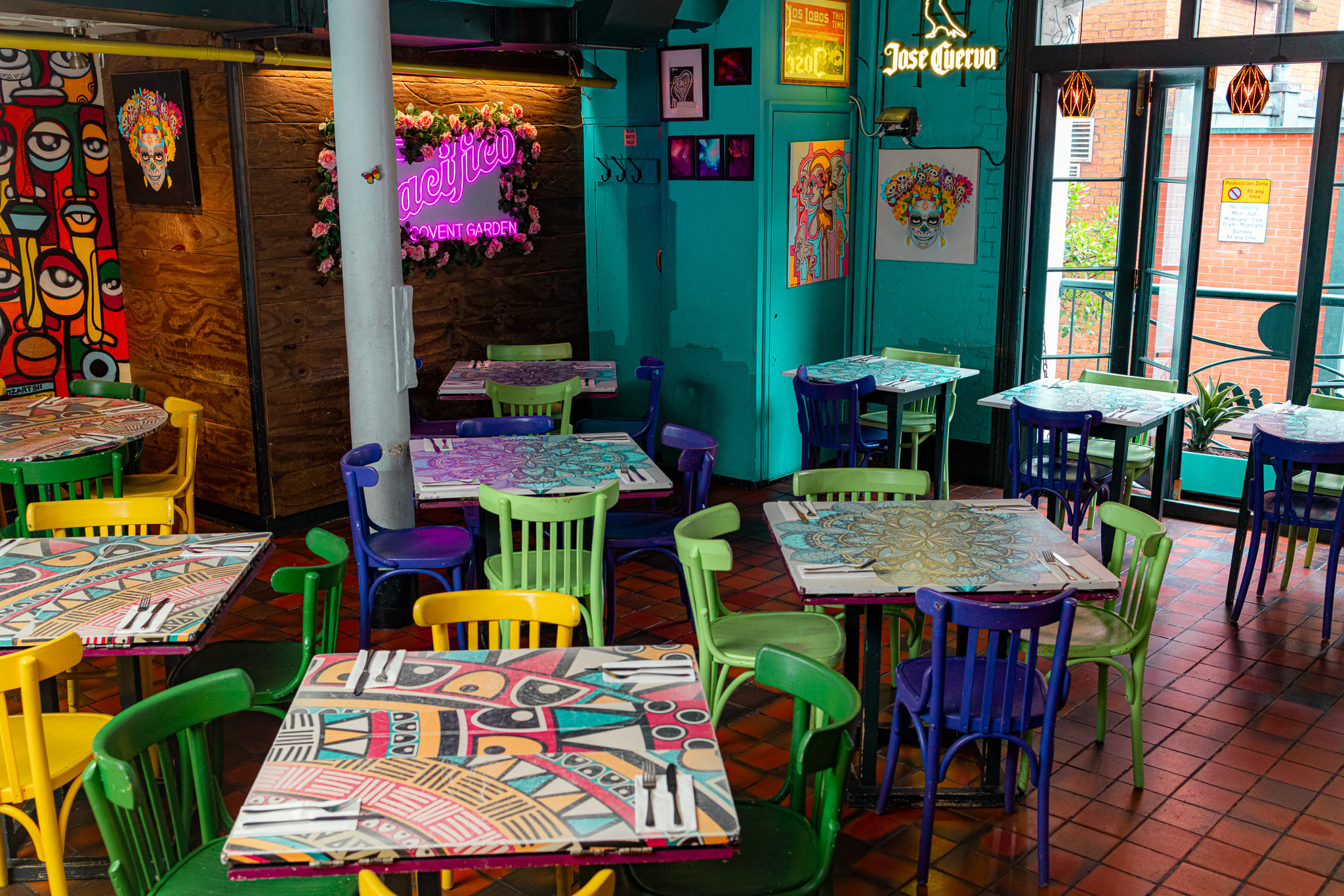 CAFE PACIFICO - FRONT 8