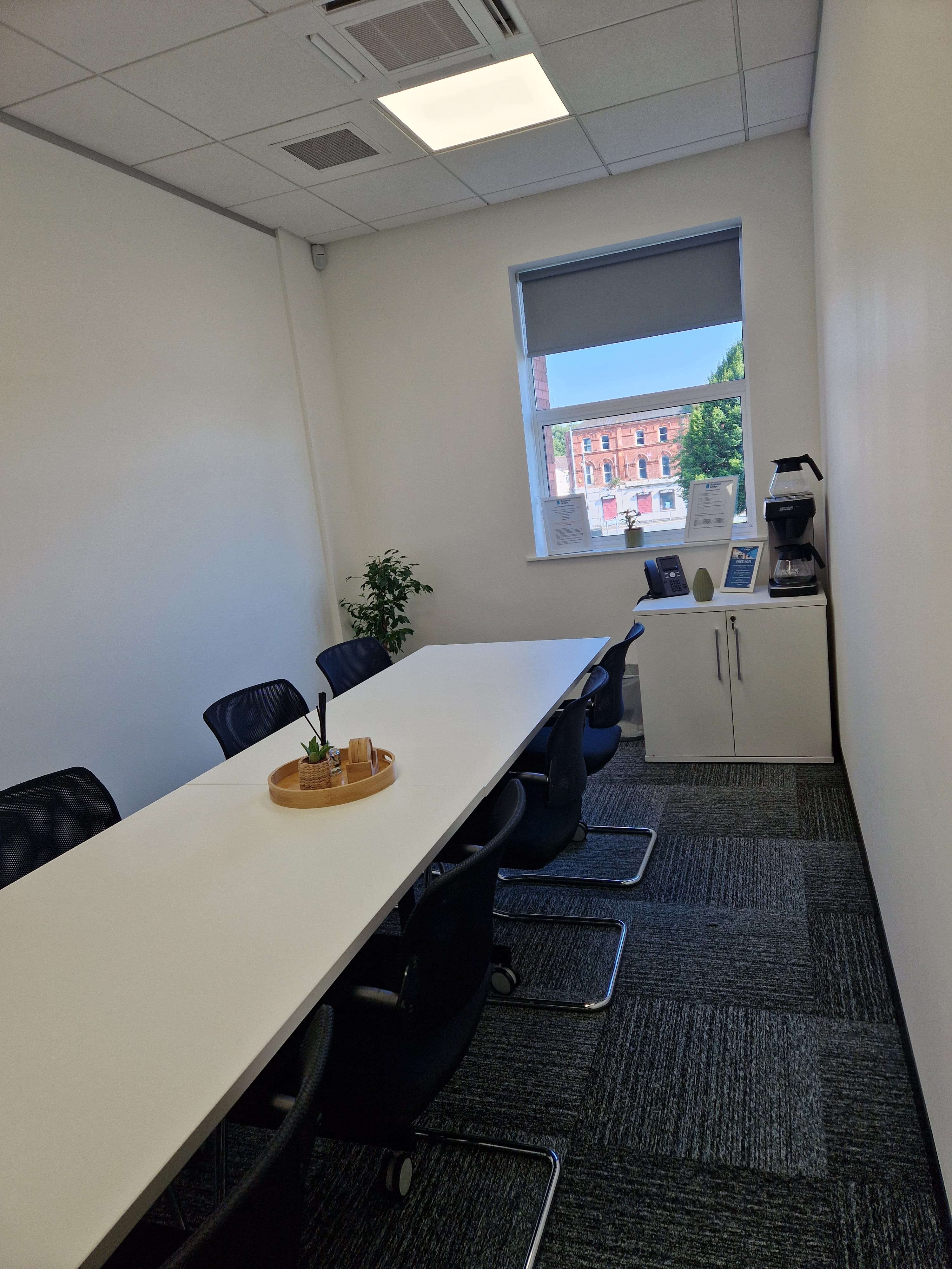 Medium Meeting Room