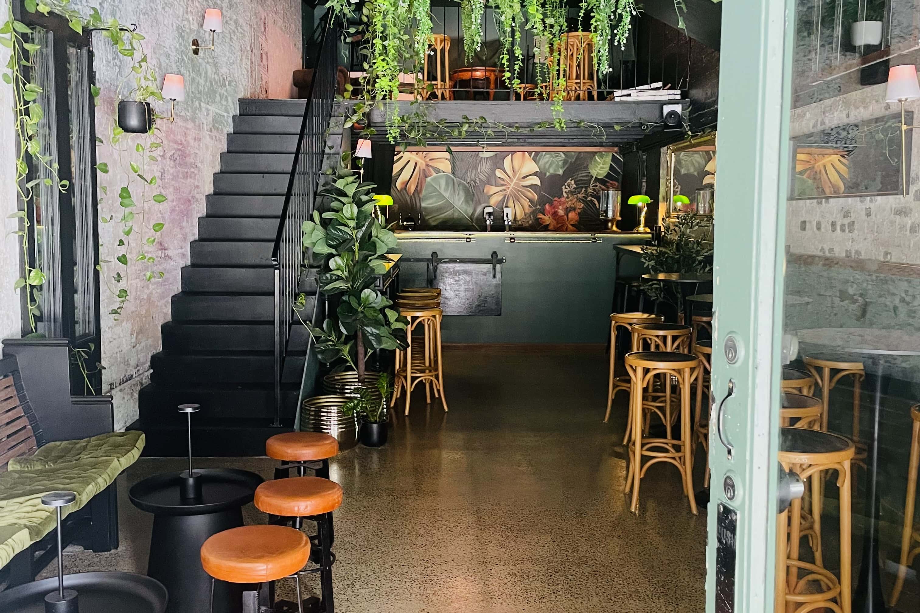 Valley Function Space 4