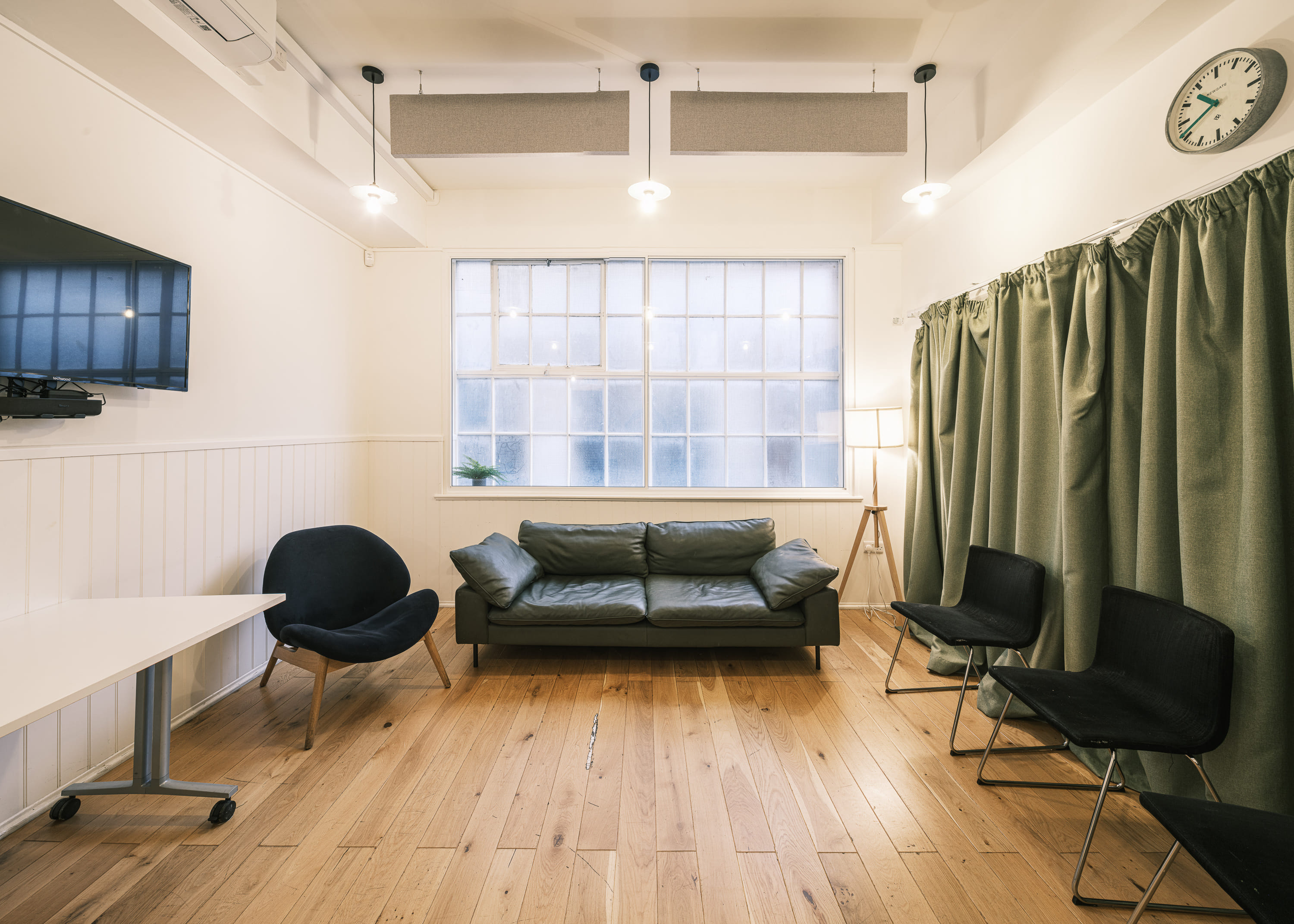 Modern Conference, Events & Live Music space at King's House 24