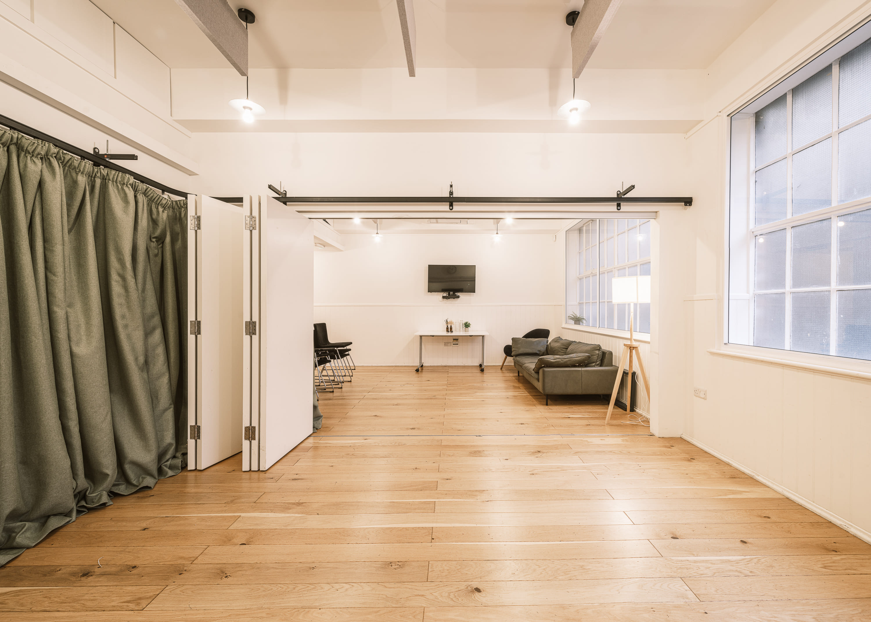 Modern Conference, Events & Live Music space at King's House 17