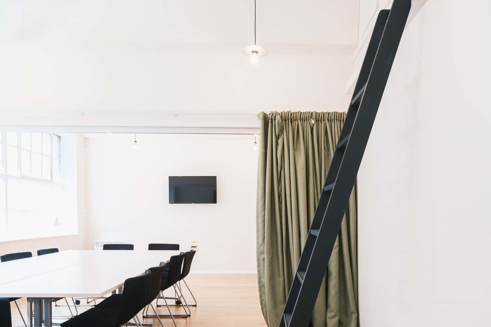 Modern Conference, Events & Live Music space at King's House 14