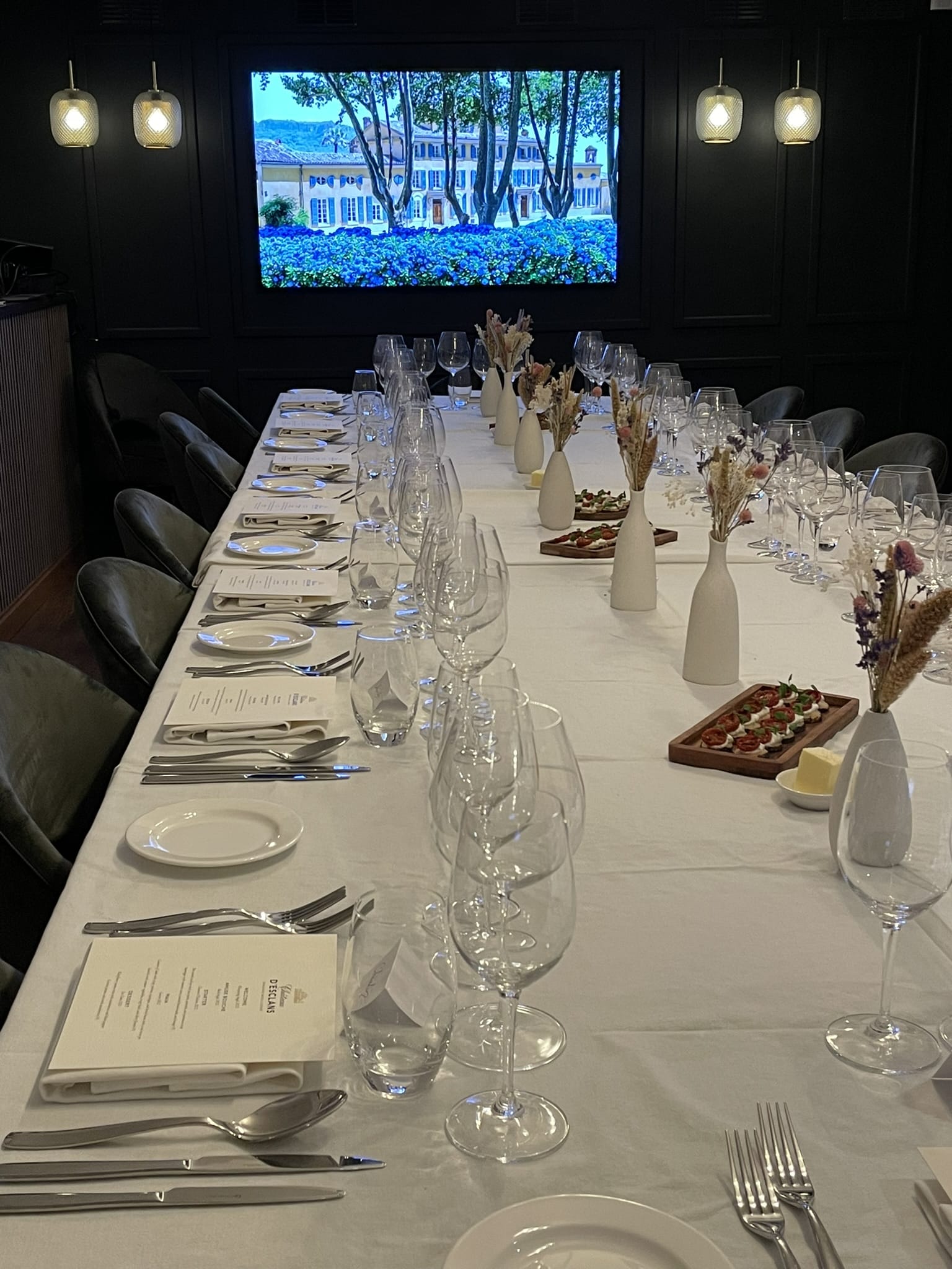 Jeroboams - Private dining, wine tasting, drinks receptions. 4