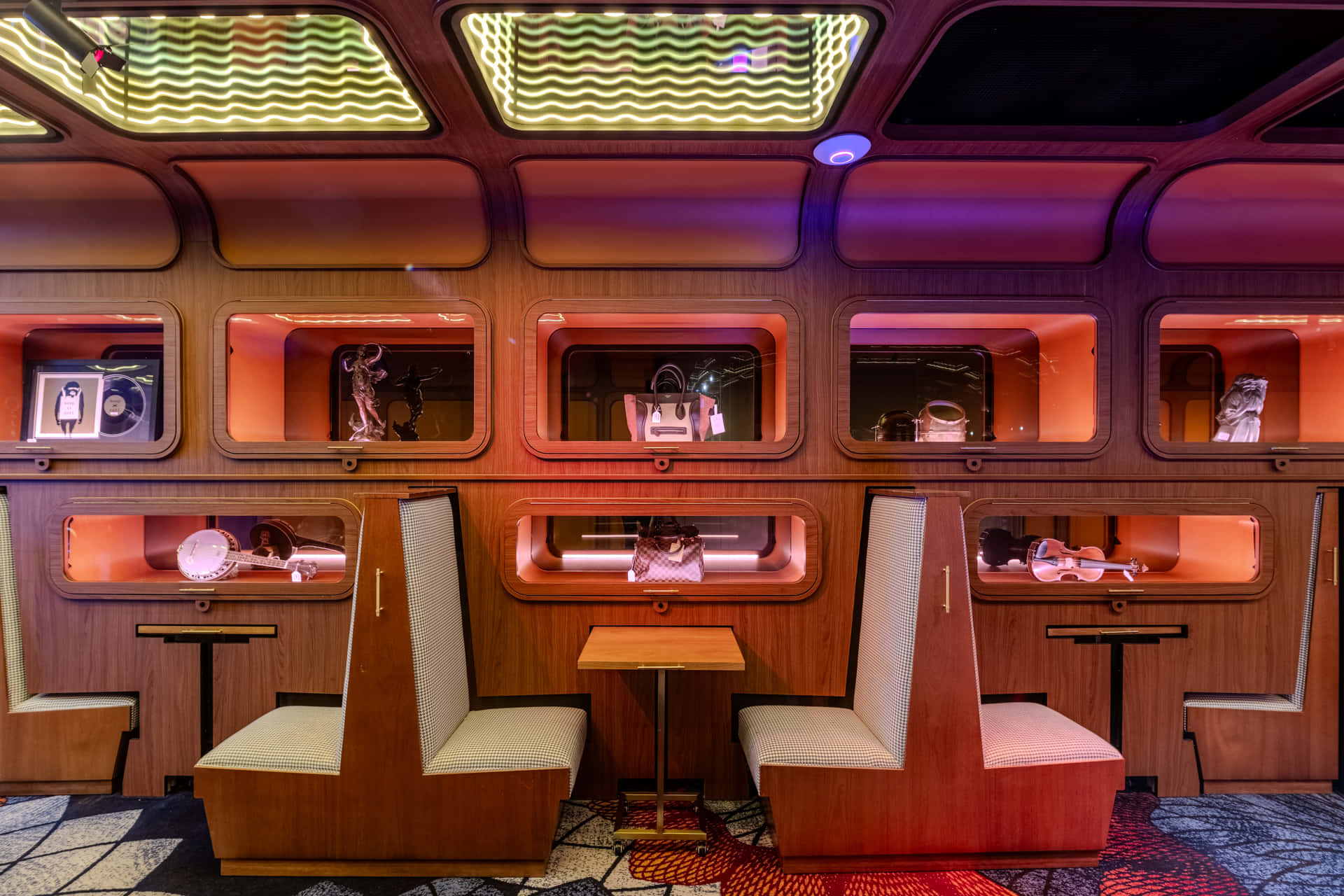 Level 1 (Pawn Parlour) 1