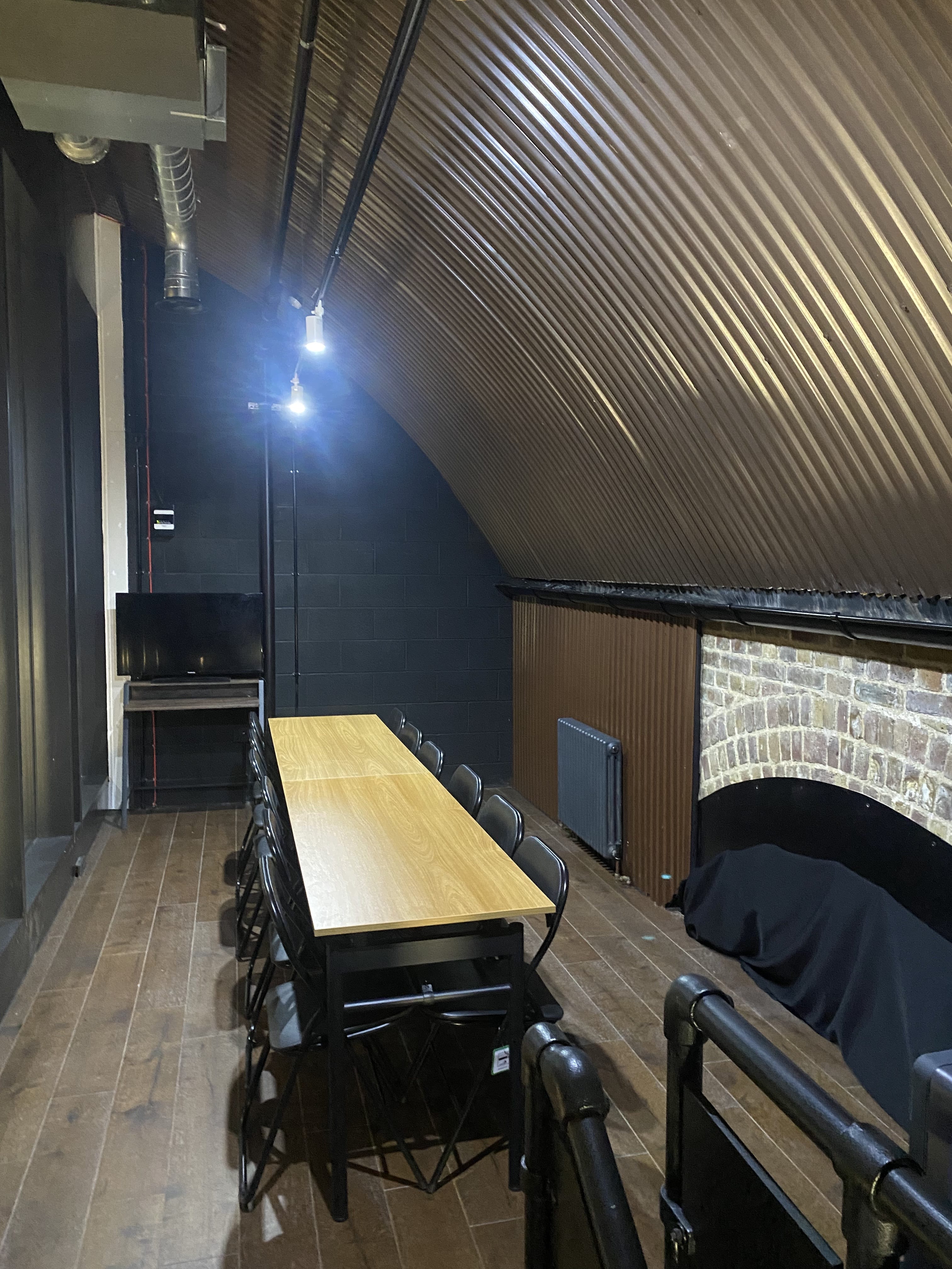 Space in London Bridge 3