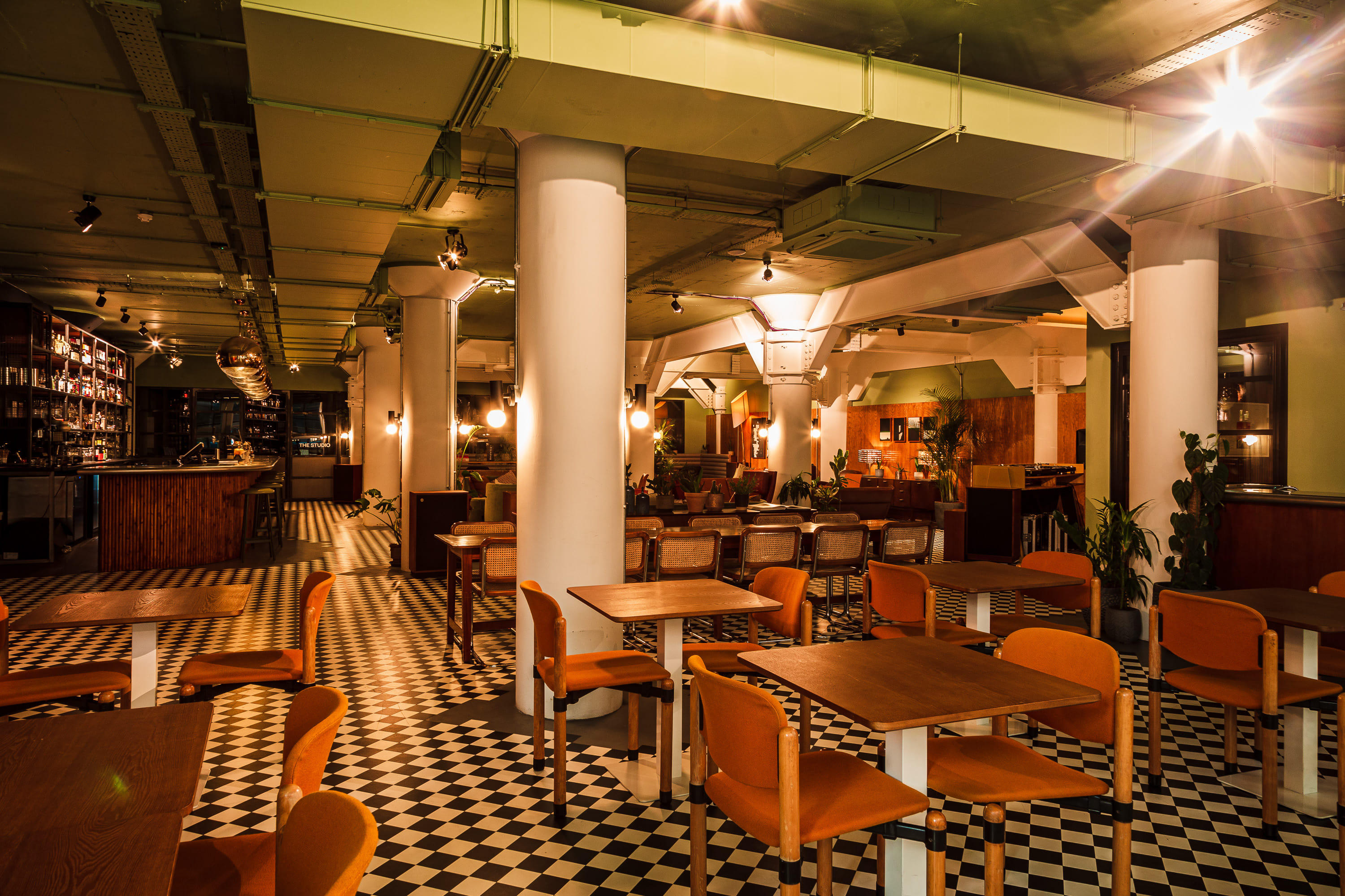 Side Street Studio  1