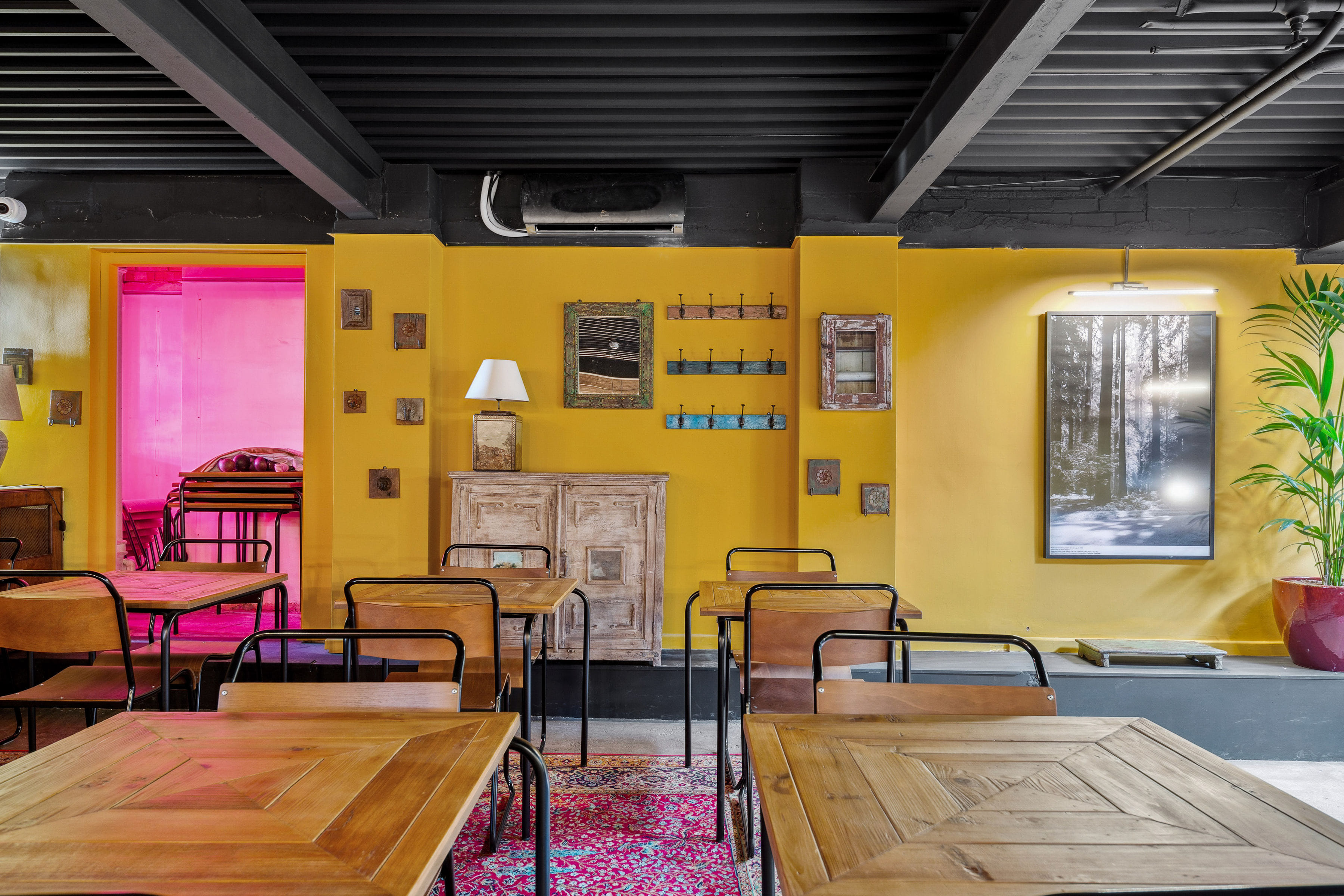 Performance Venue with Lounge 4