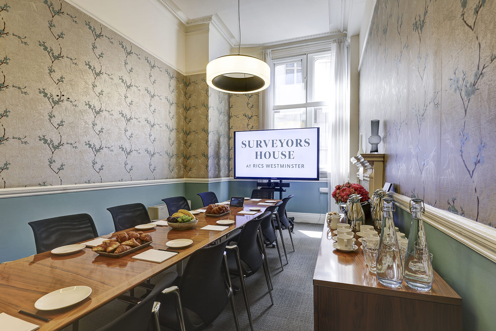 New York / Dubai / Hong Kong 3