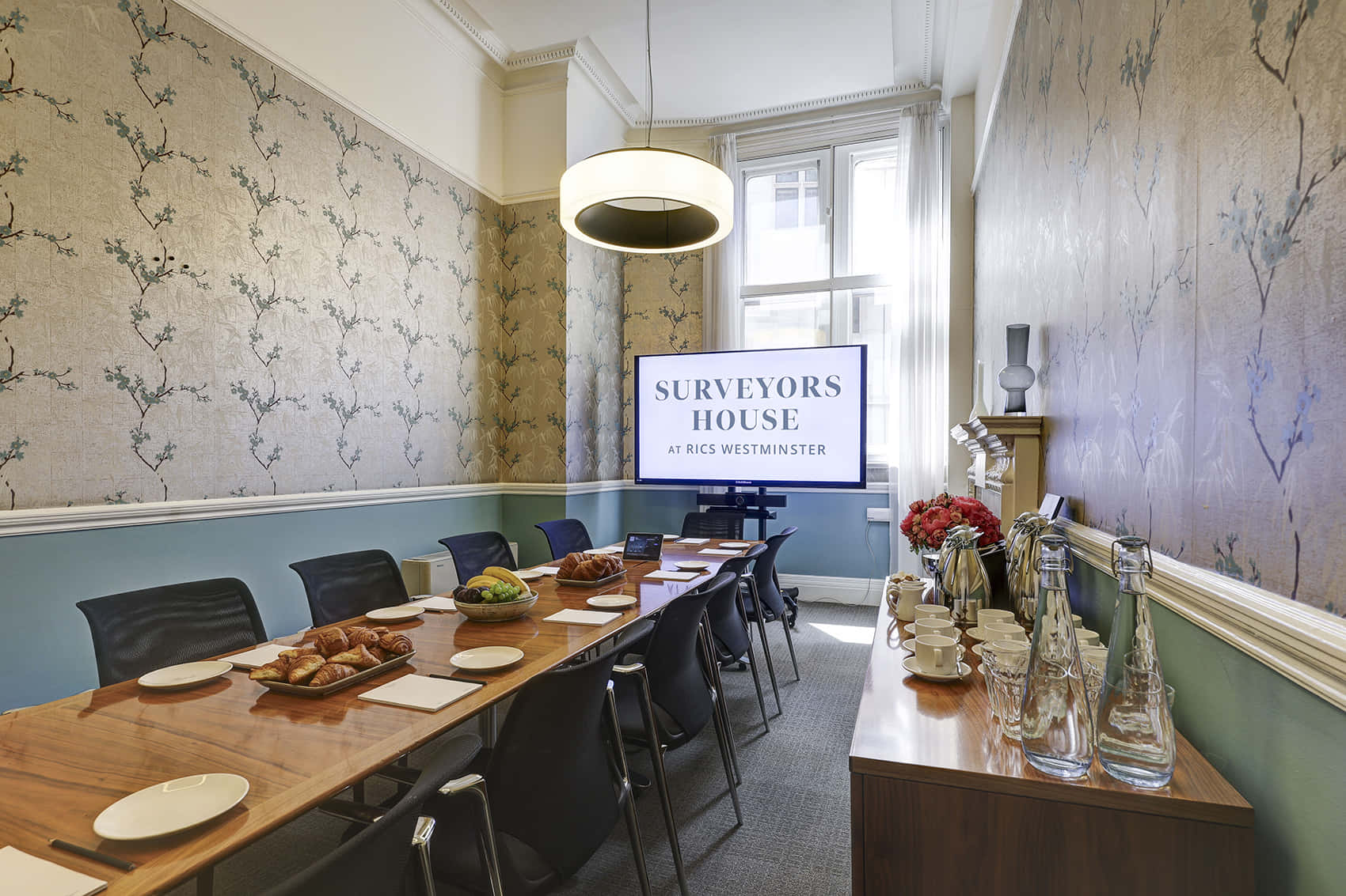 New York / Dubai / Hong Kong 3