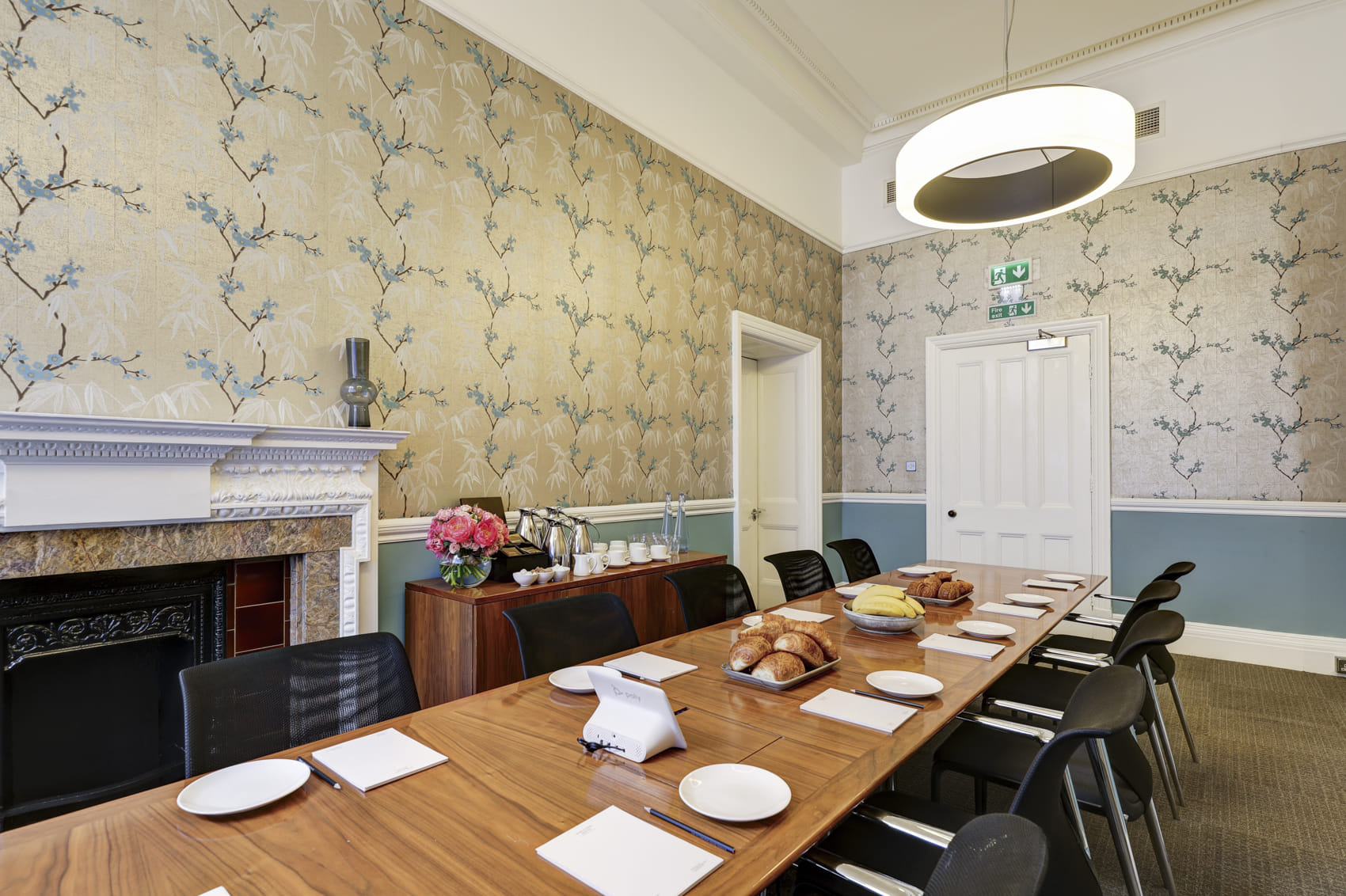 New York / Dubai / Hong Kong 4