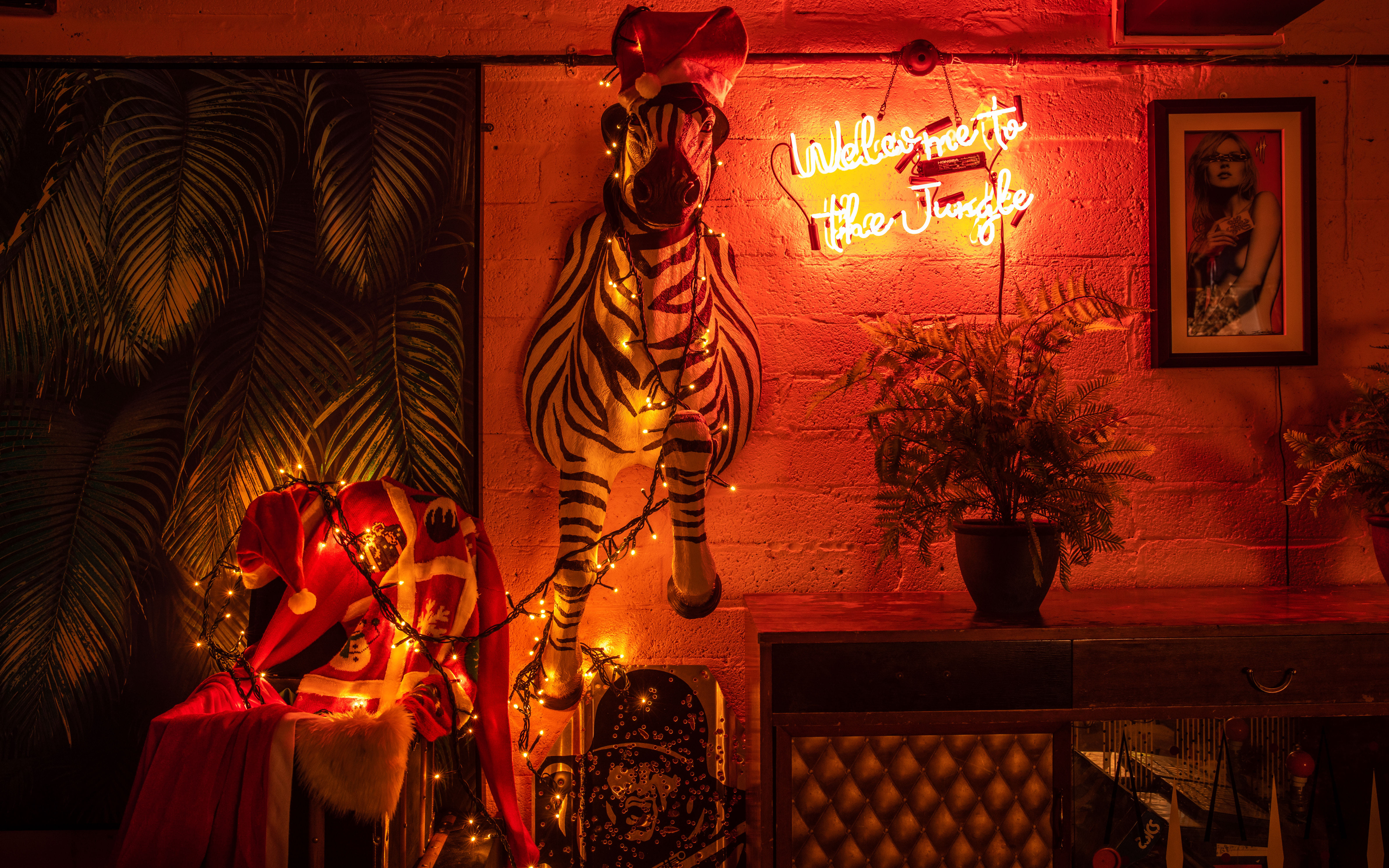 The Ultimate Christmas Party  3