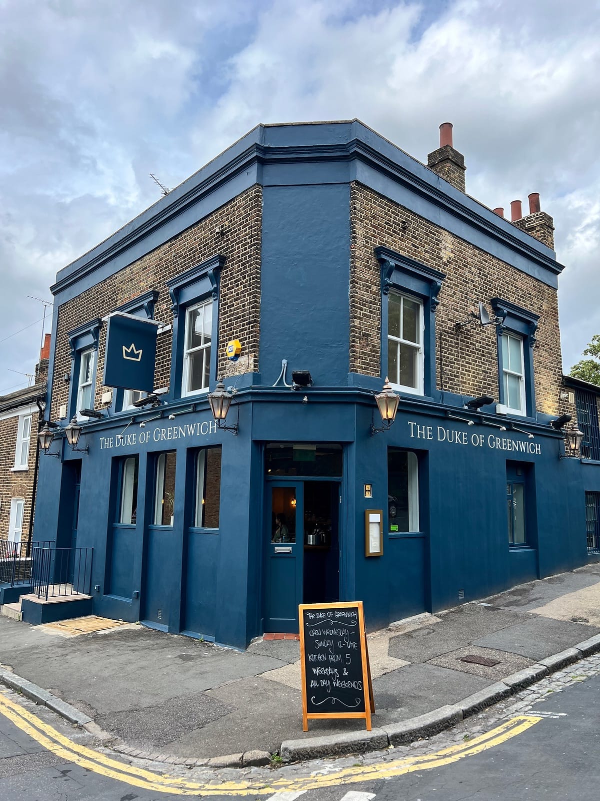 The Duke Of Greenwich Wooden Cabin 9