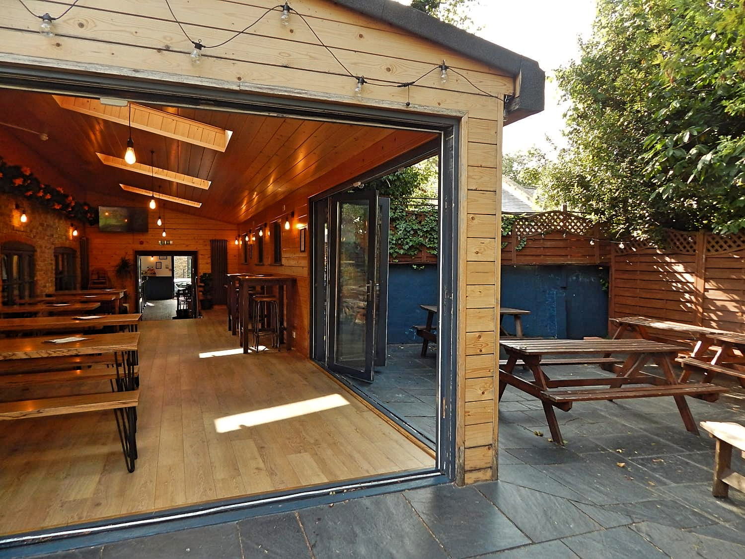 The Duke Of Greenwich Wooden Cabin 5