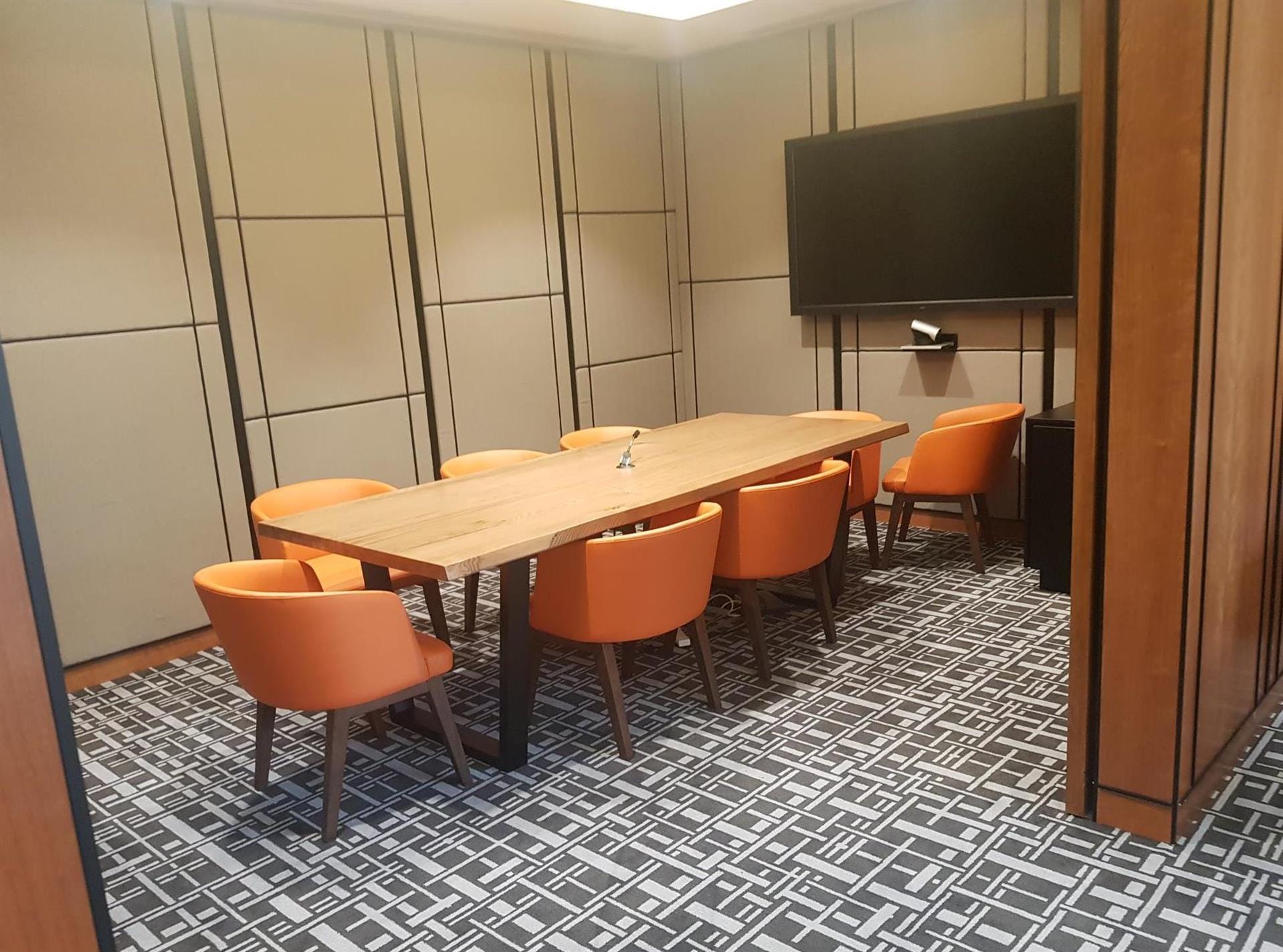 Executive Boardroom 1