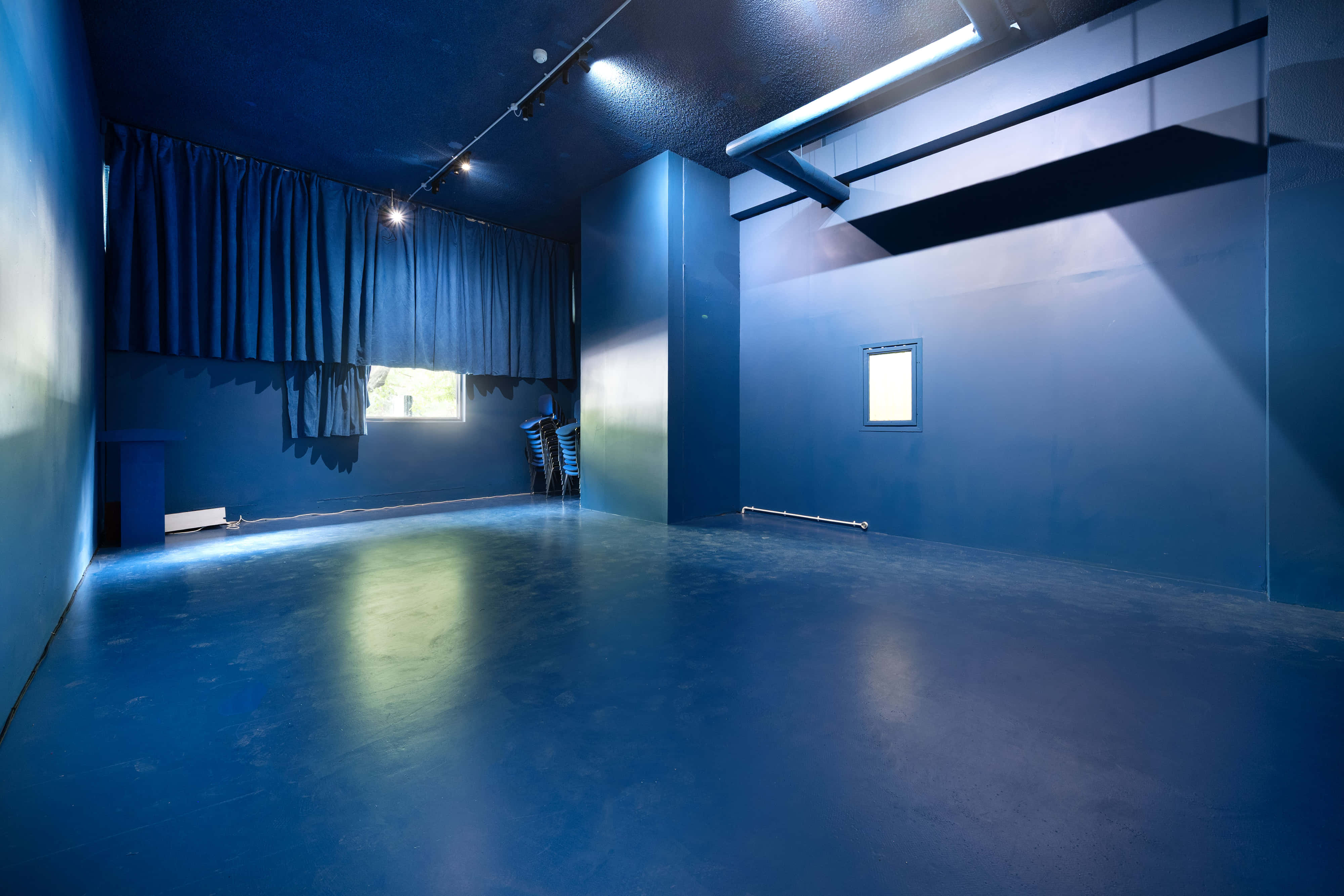 Quirky Blue Room 10