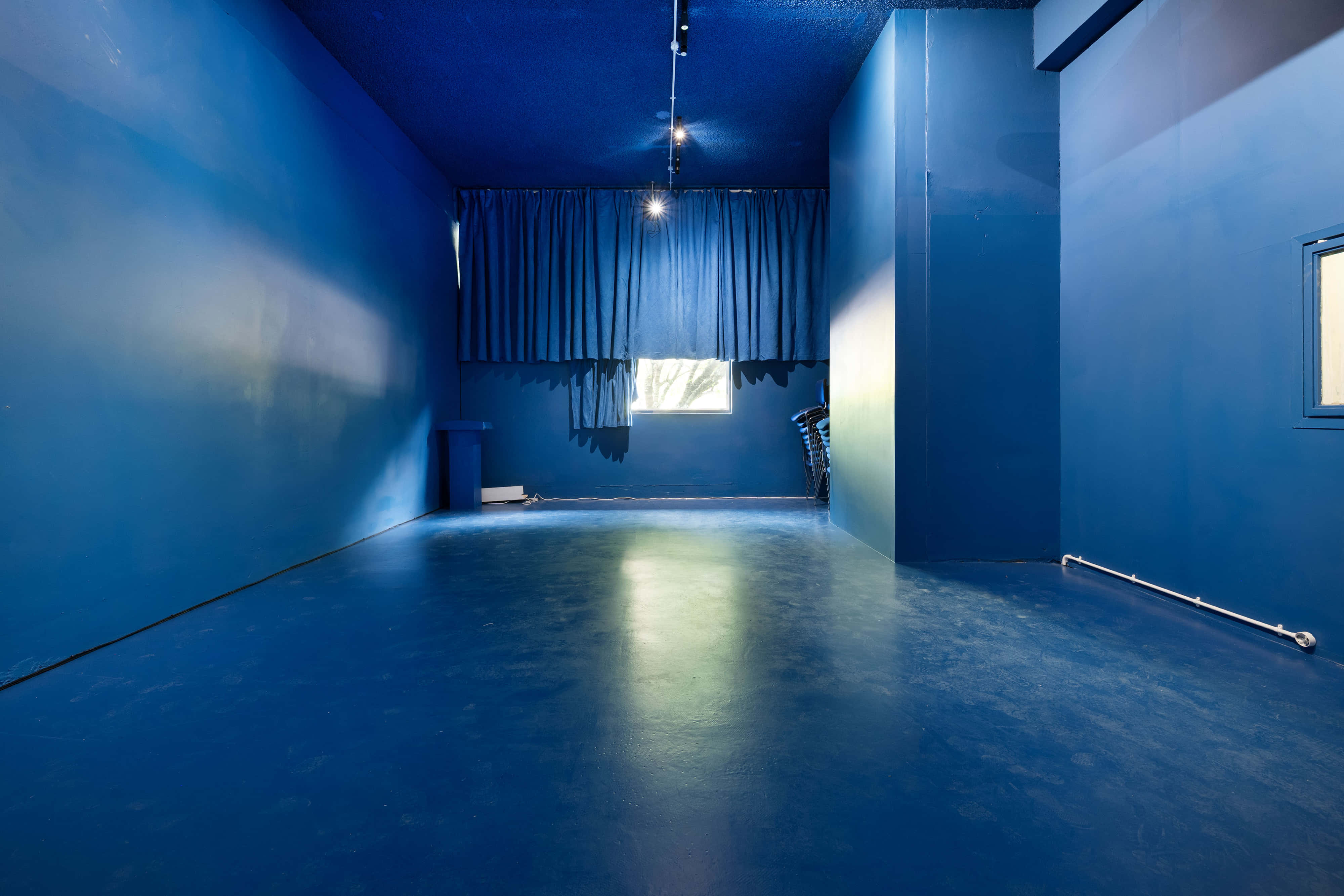 Quirky Blue Room 9