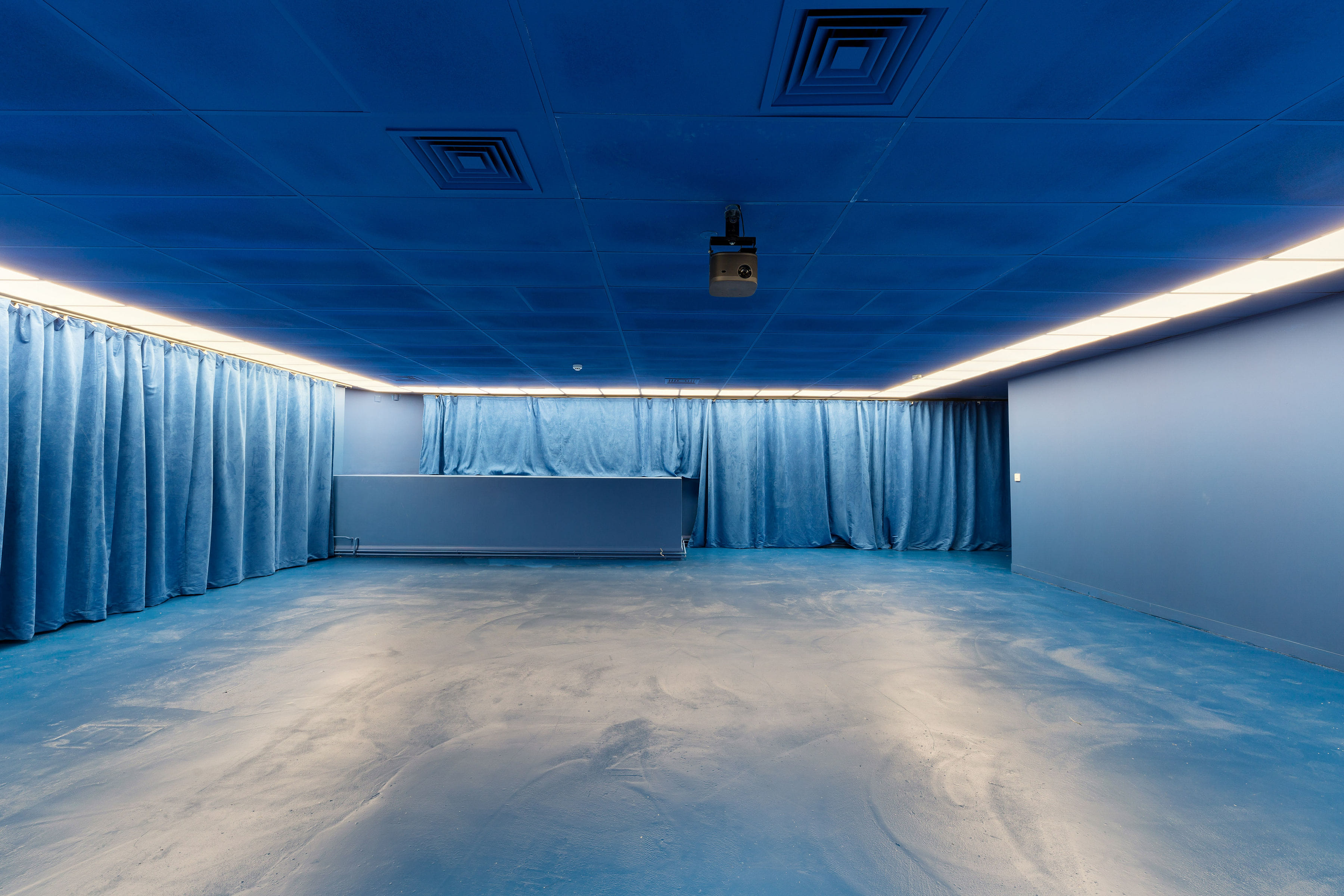 Studio & Rehearsal Space (Blue Room) 1