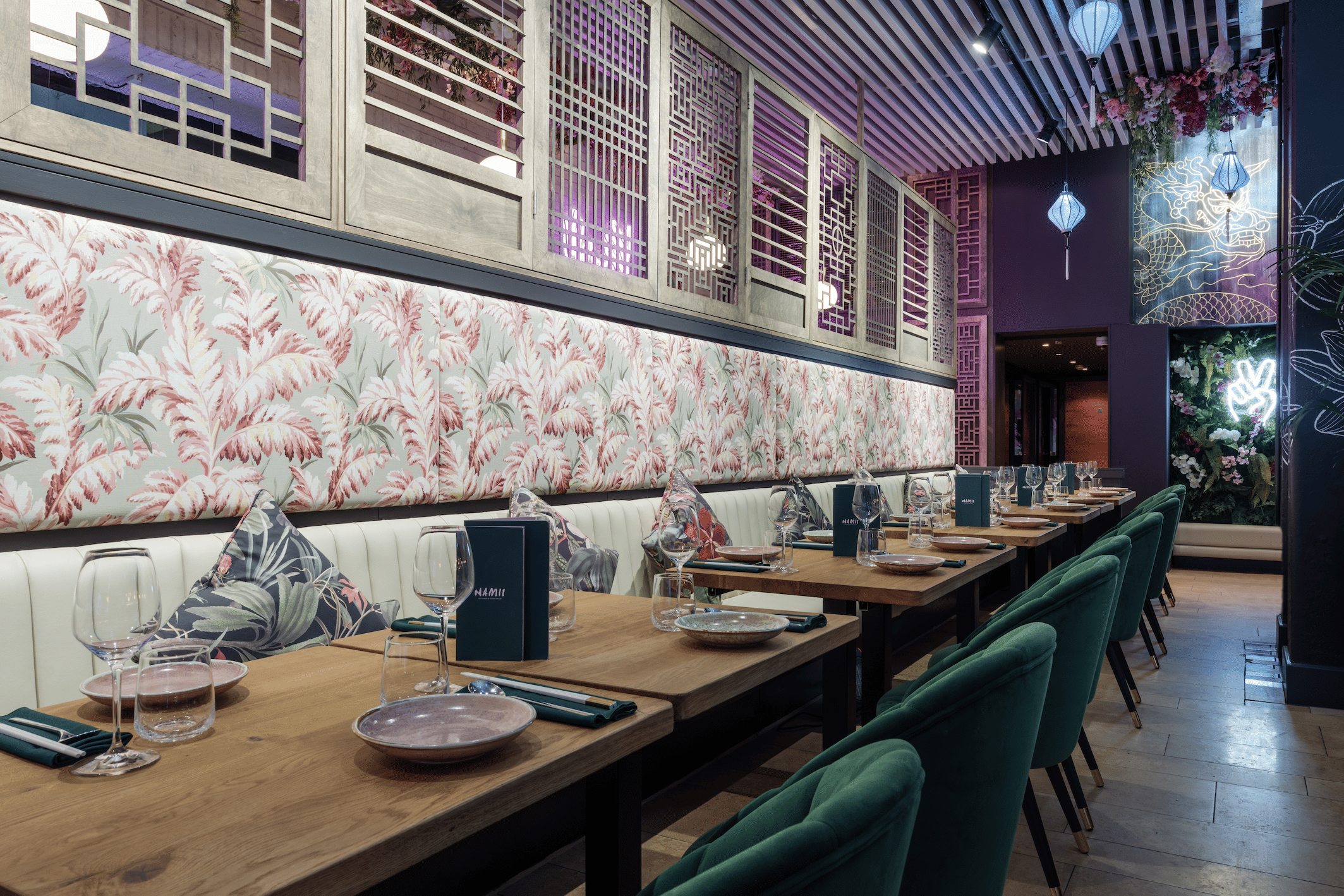 Restaurant 20-30 Guests 0