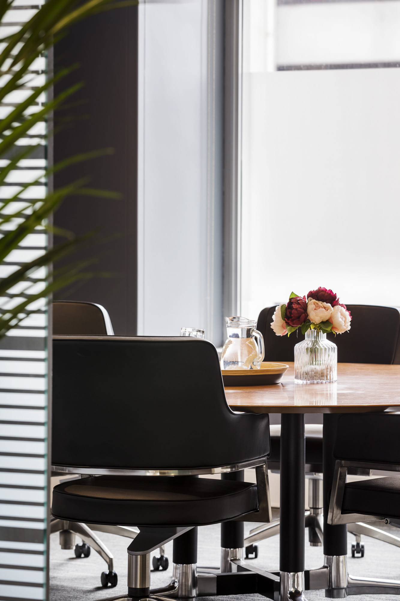 Olympus I 6 Person Meeting Room  1