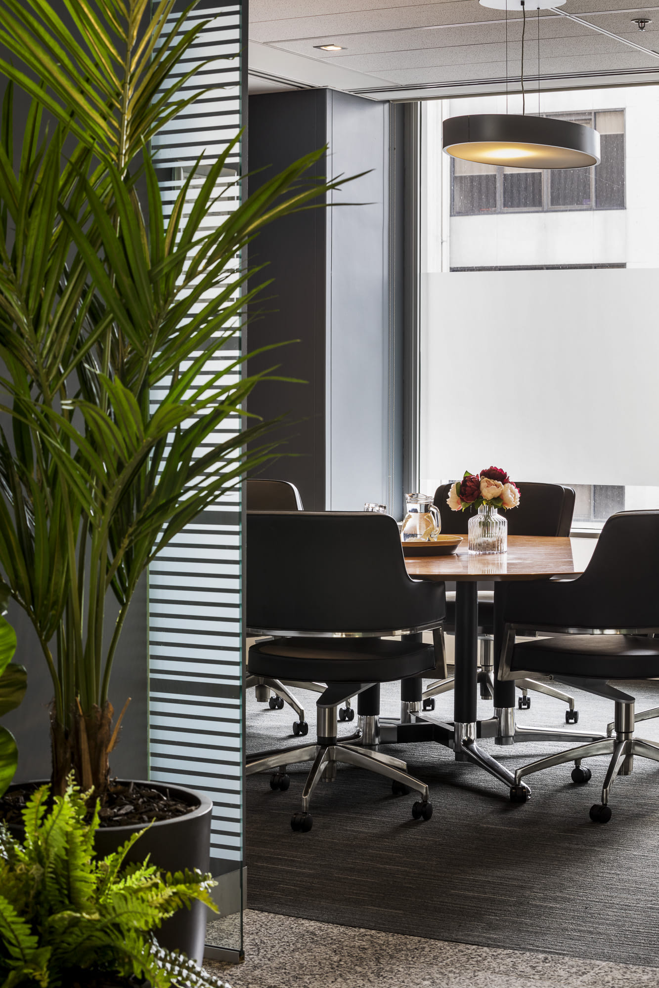 Olympus I 6 Person Meeting Room  2