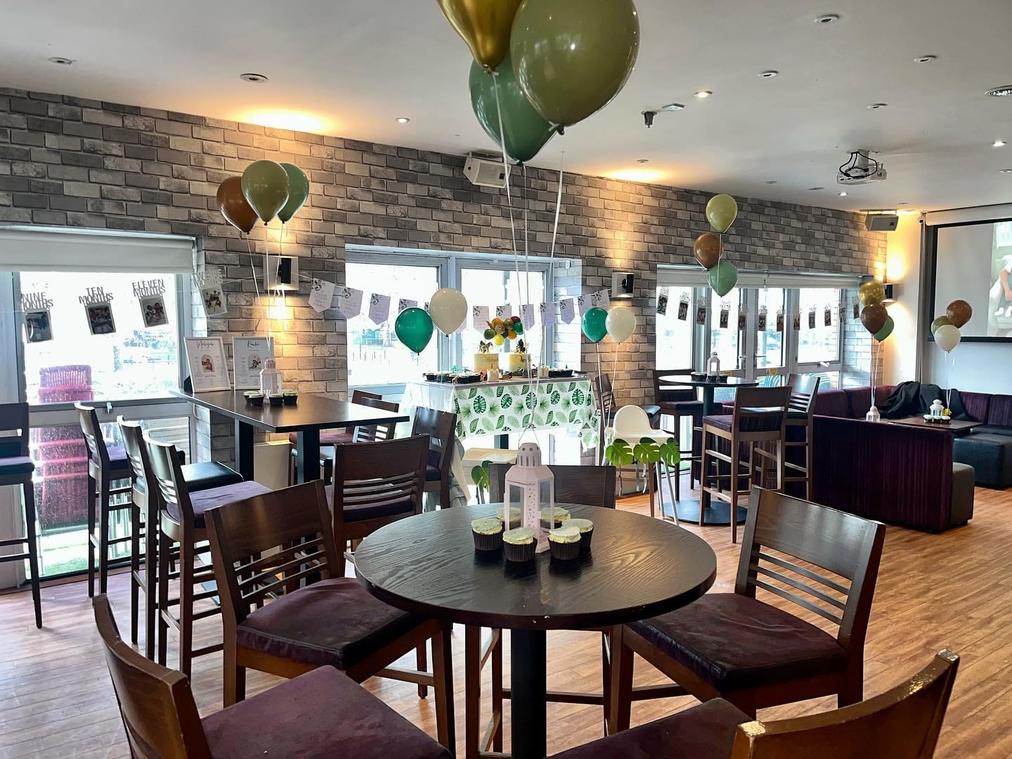 Baby Showers & Gender Reveals In The Lounge Bar 2