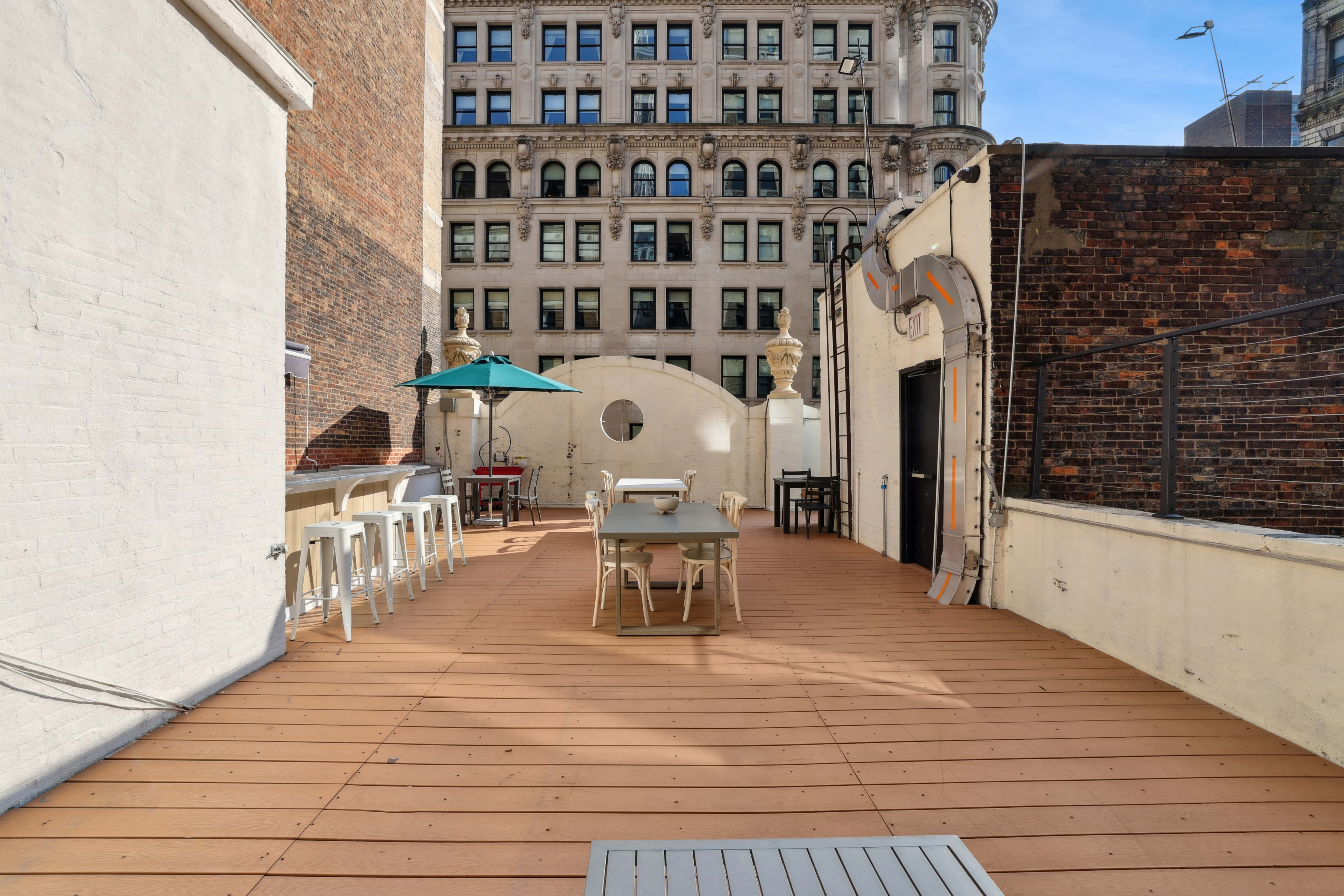 Nomad Rooftop with Empire View 6