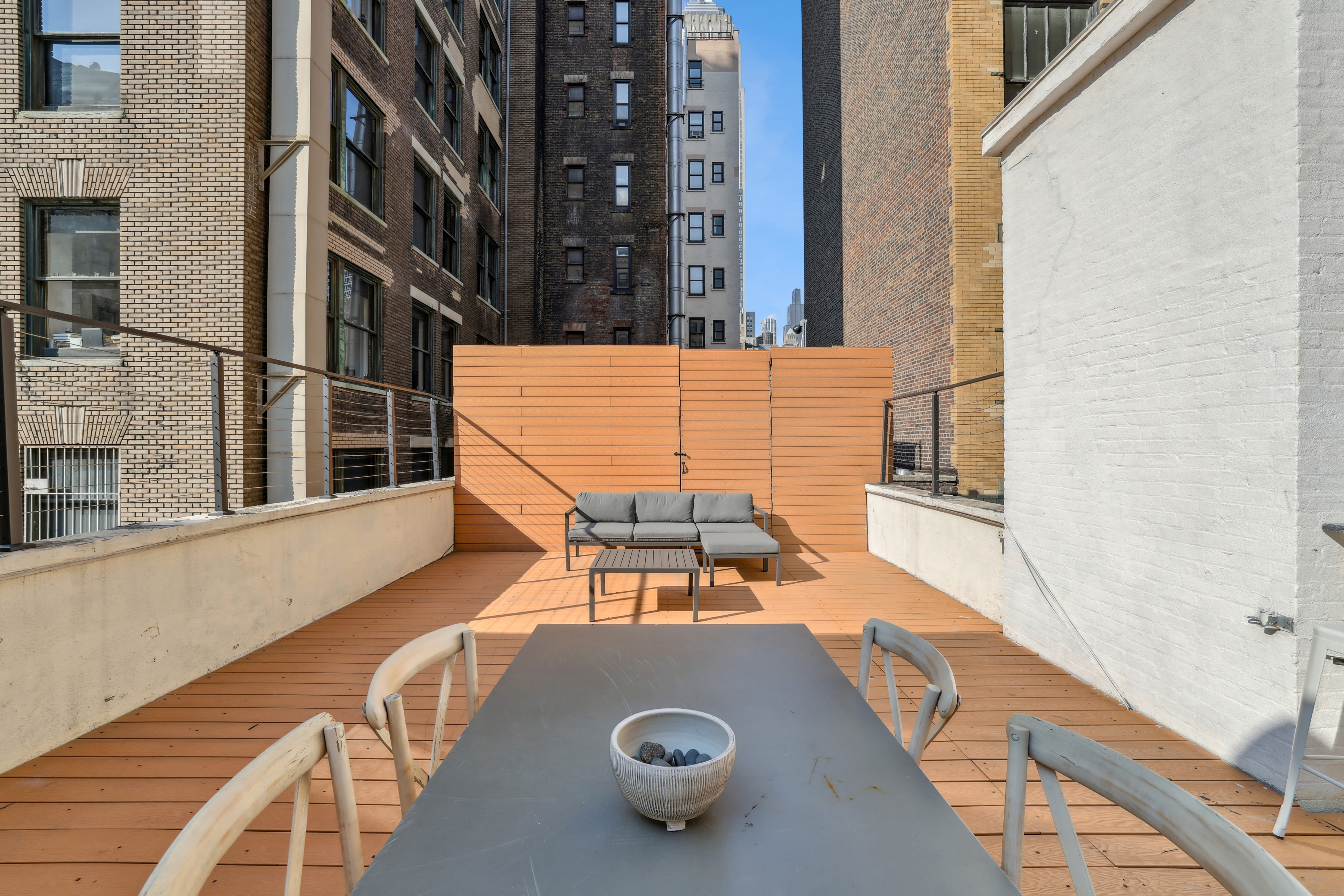 Nomad Rooftop with Empire View 1